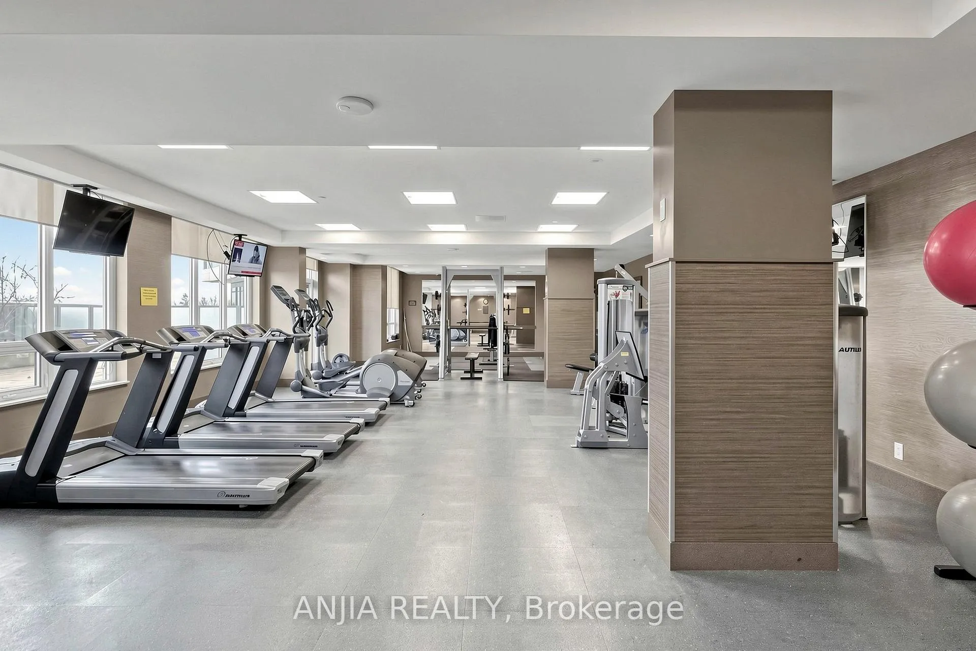 Photo 47 of Unit 331, 7161 Yonge Street, Markham, Thornhill — HOMEH