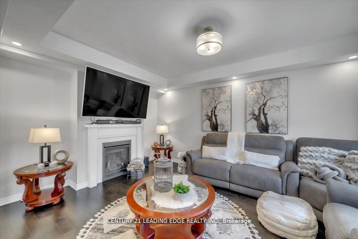 Photo 20 of 47 Crombie Street, Clarington, Bowmanville — HOMEH