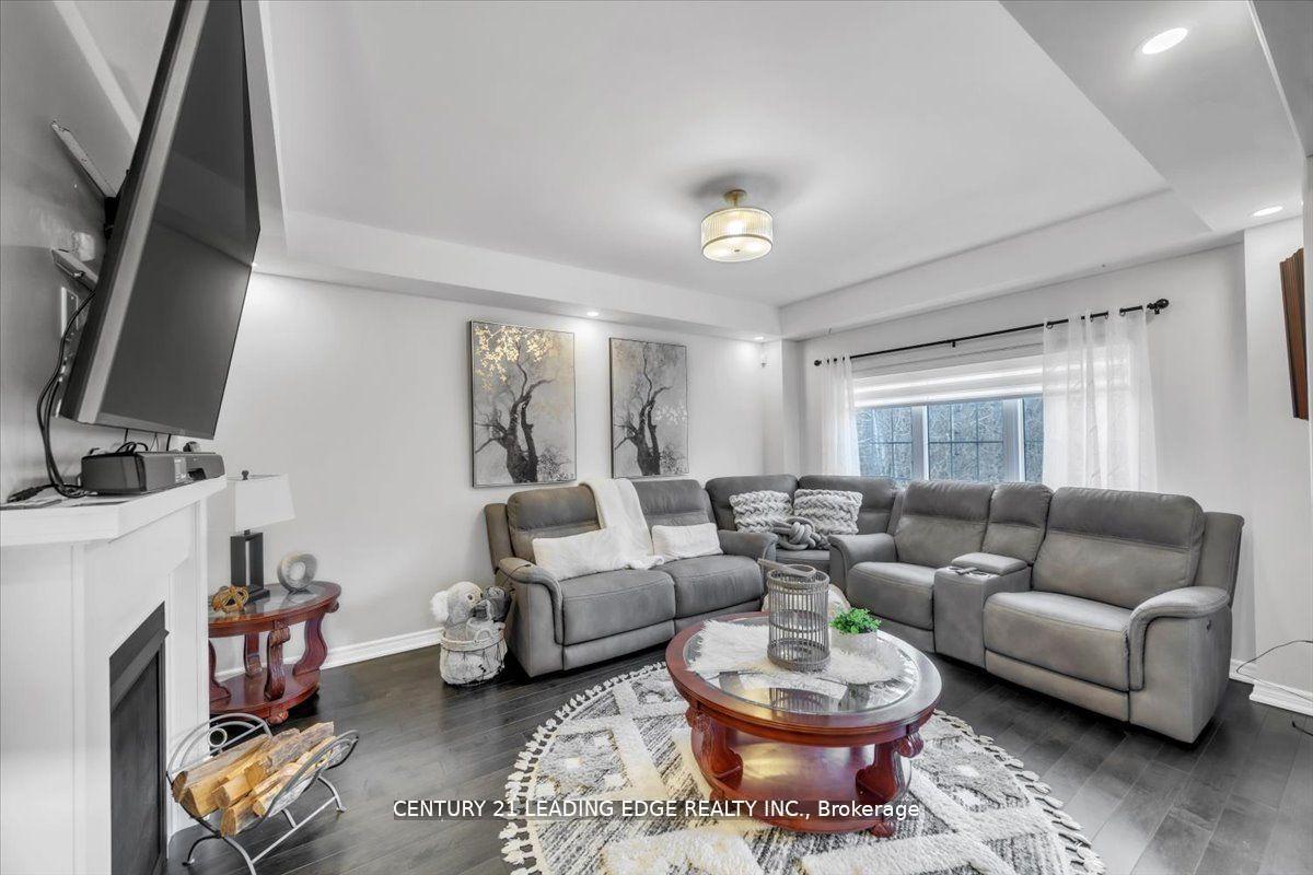 Photo 21 of 47 Crombie Street, Clarington, Bowmanville — HOMEH