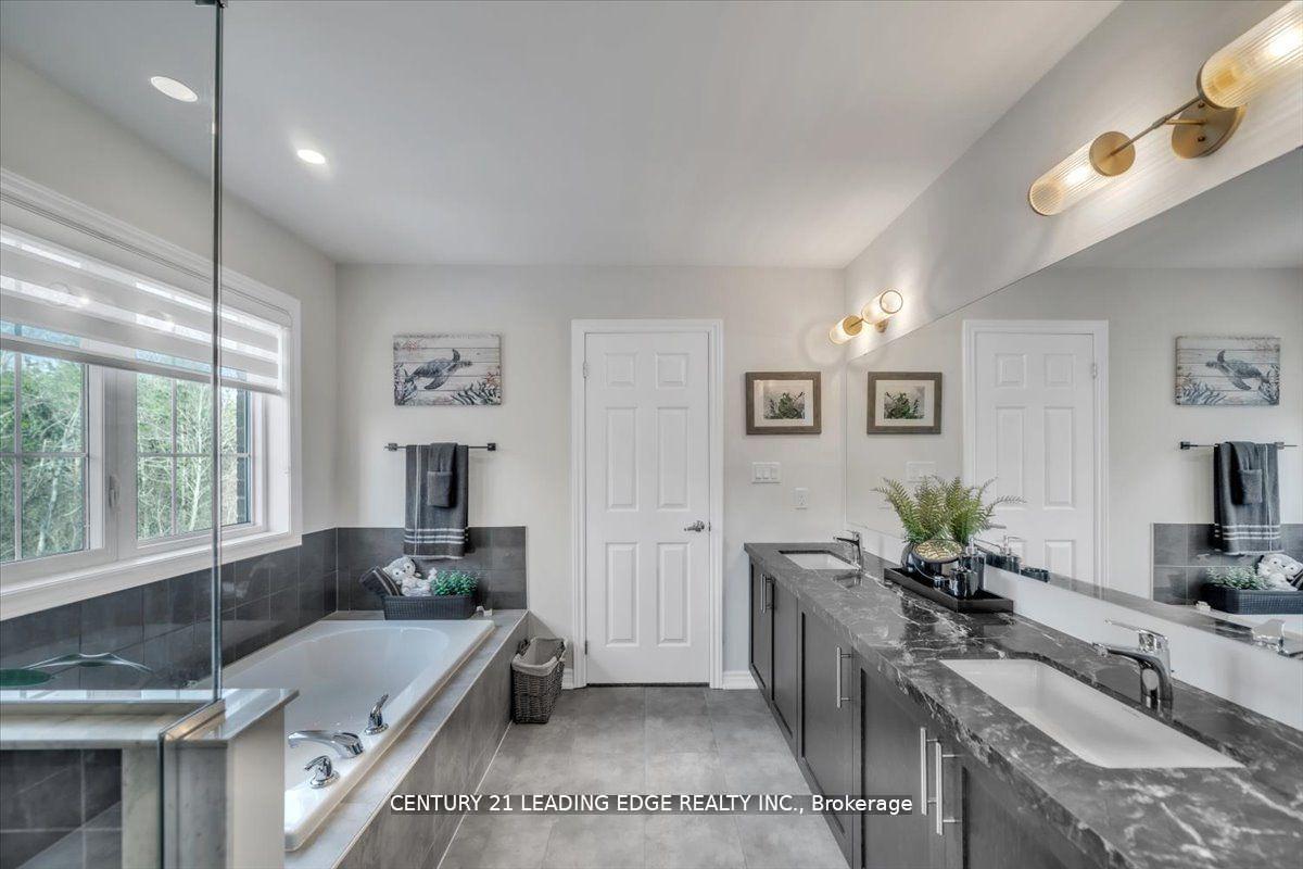 Photo 31 of 47 Crombie Street, Clarington, Bowmanville — HOMEH