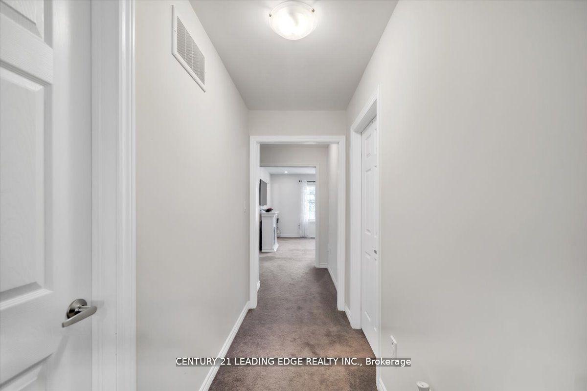 Photo 44 of 47 Crombie Street, Clarington, Bowmanville — HOMEH