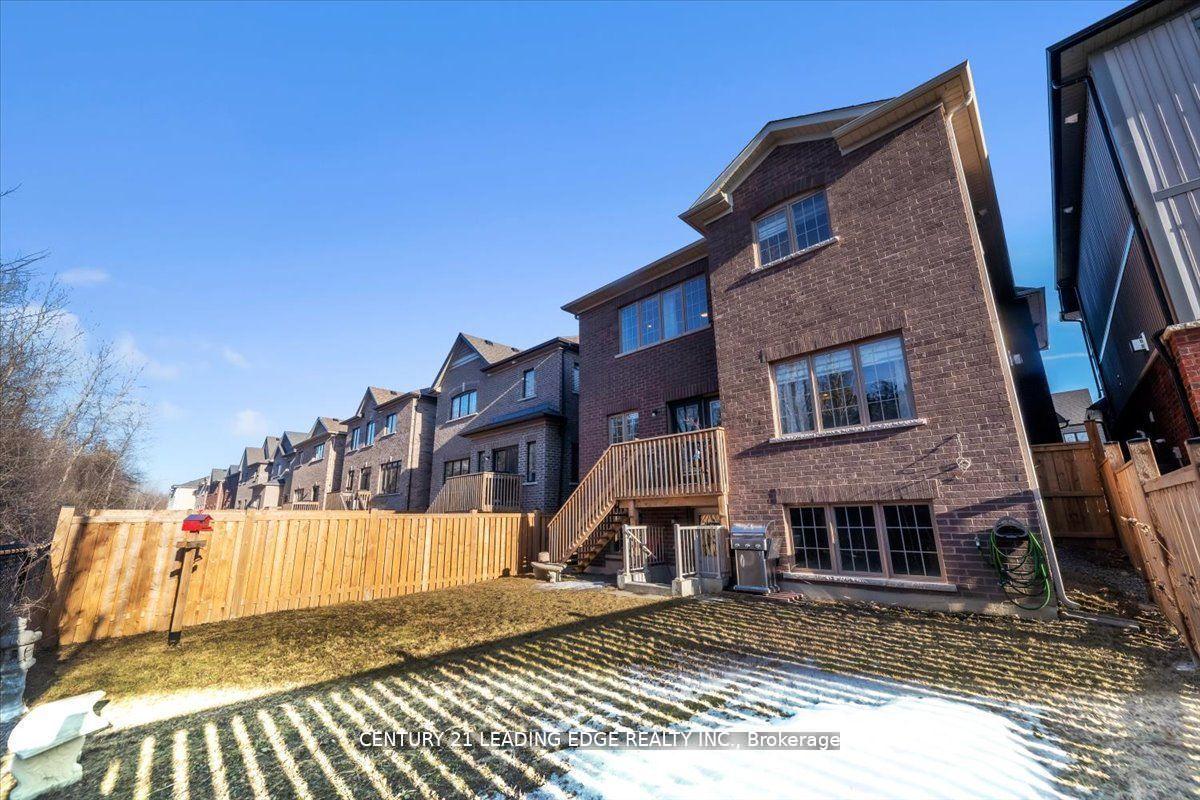 Photo 46 of 47 Crombie Street, Clarington, Bowmanville — HOMEH
