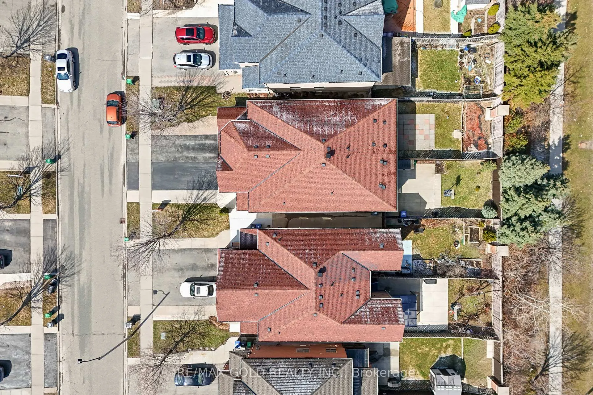 Photo 3 of 95 Herdwick Street, Brampton, Gore Industrial North — HOMEH