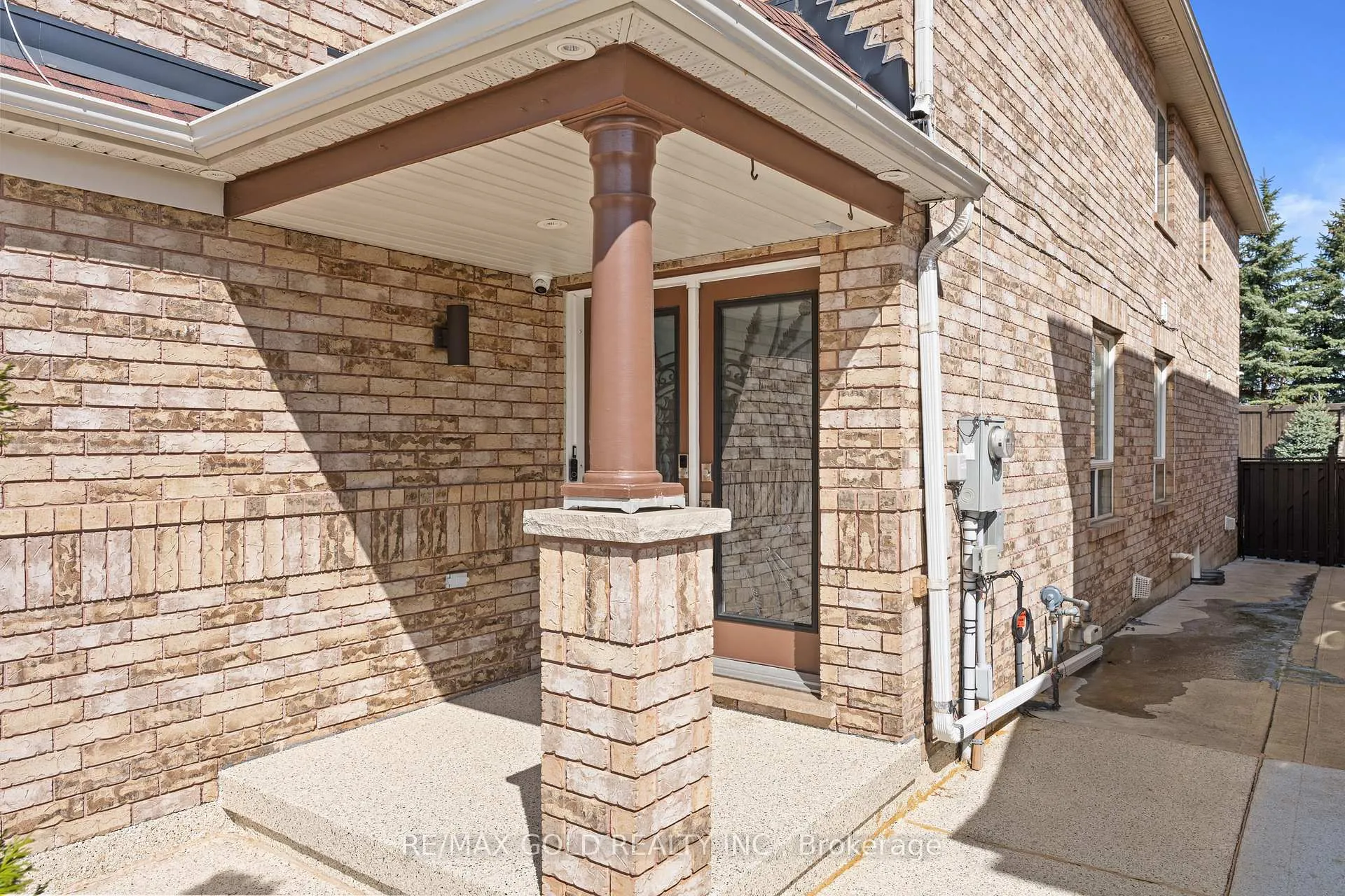 Photo 4 of 95 Herdwick Street, Brampton, Gore Industrial North — HOMEH