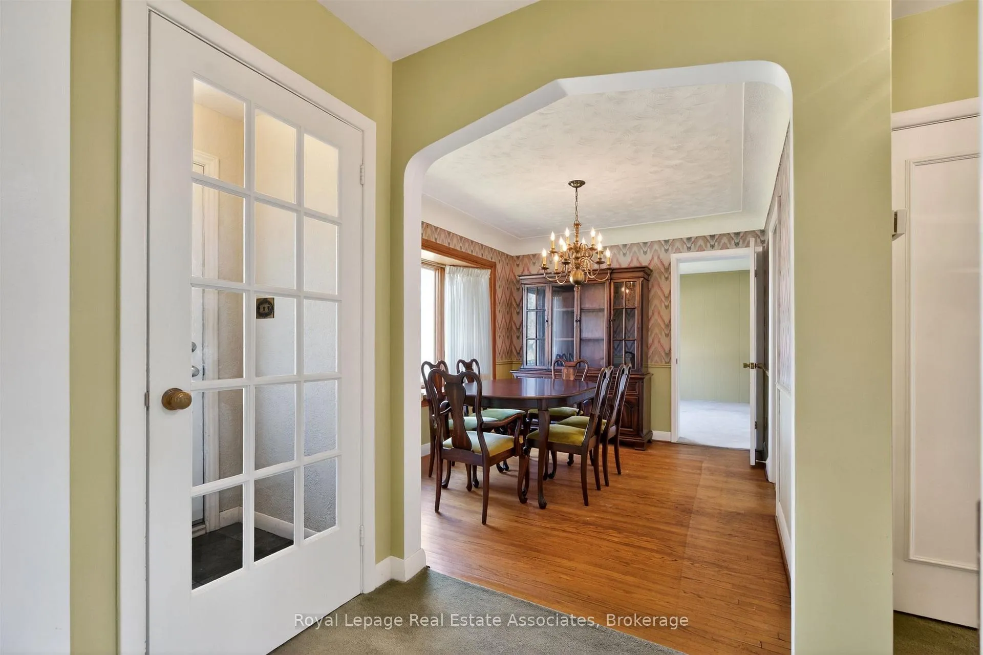 Photo 6 of 2079 Deyncourt Drive, Burlington, Brant — HOMEH