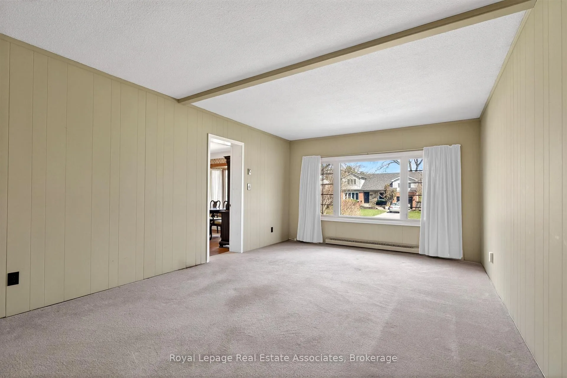 Photo 14 of 2079 Deyncourt Drive, Burlington, Brant — HOMEH