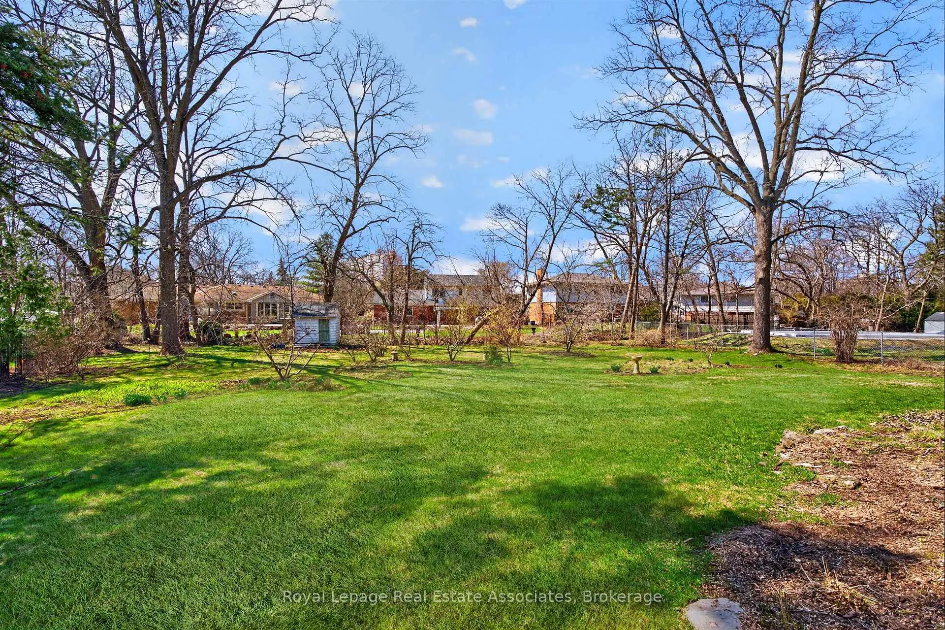 Photo 29 of 2079 Deyncourt Drive, Burlington, Brant — HOMEH
