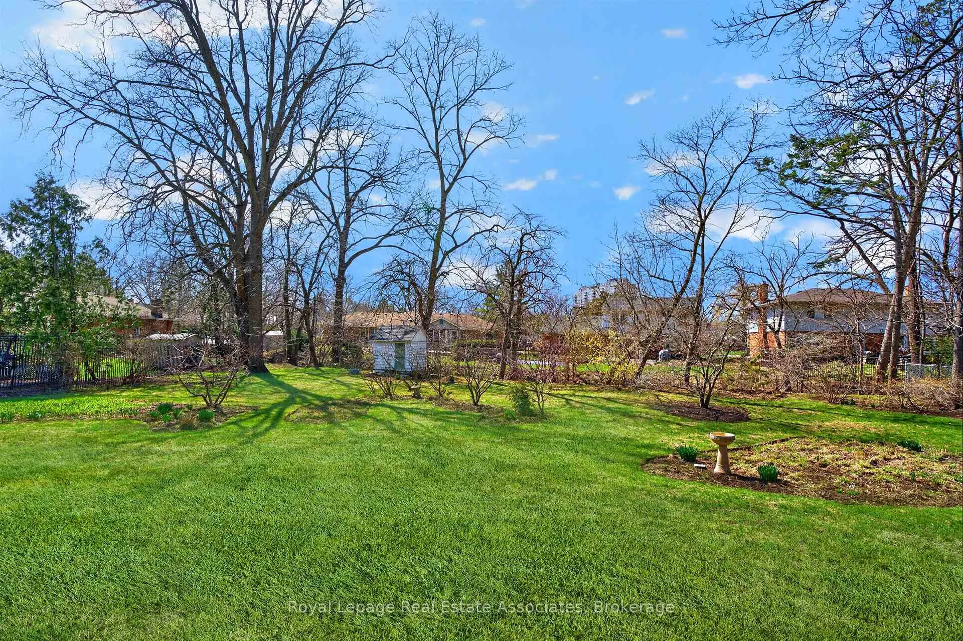 Photo 30 of 2079 Deyncourt Drive, Burlington, Brant — HOMEH