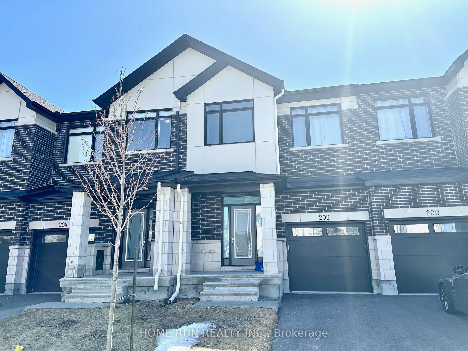 Photo 1 of 202 Darjeeling Avenue, Ottawa, Barrhaven - Heritage Park — HOMEH