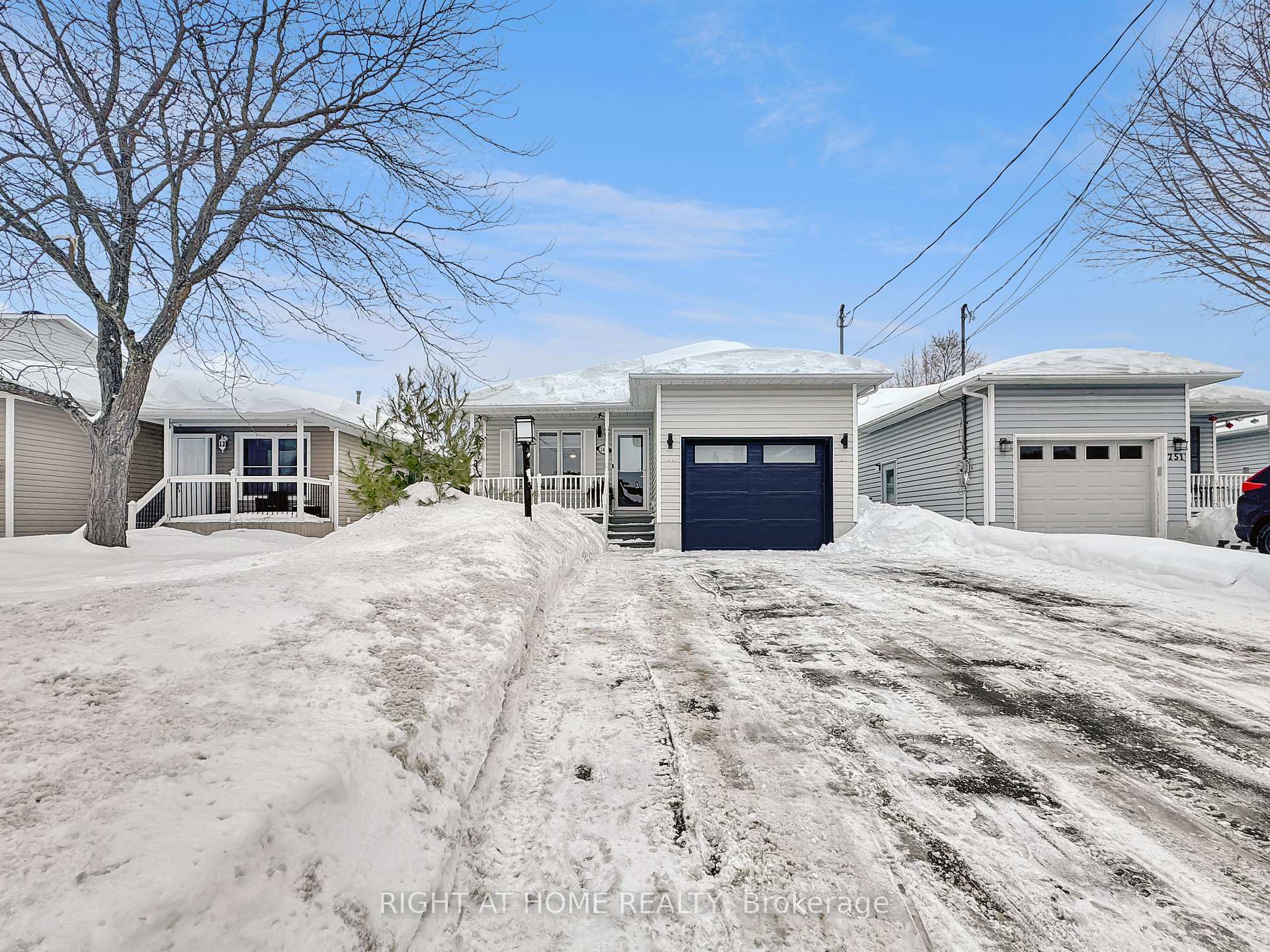 Photo 1 of 247 mississippi Road, Carleton Place — HOMEH