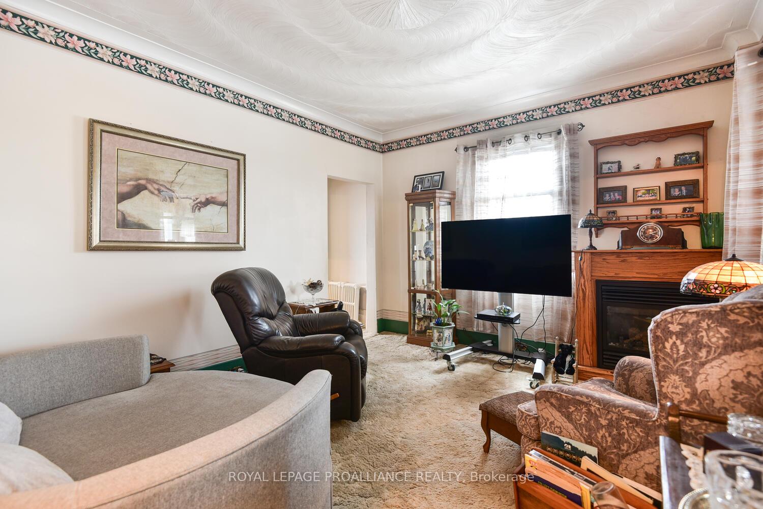 Photo 4 of 741 Benson Street E, Edwardsburgh/Cardinal, Town of Cardinal — HOMEH