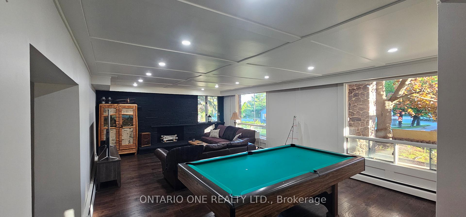 Photo 6 of 811 Bay Street, Gravenhurst, Muskoka (S) — HOMEH