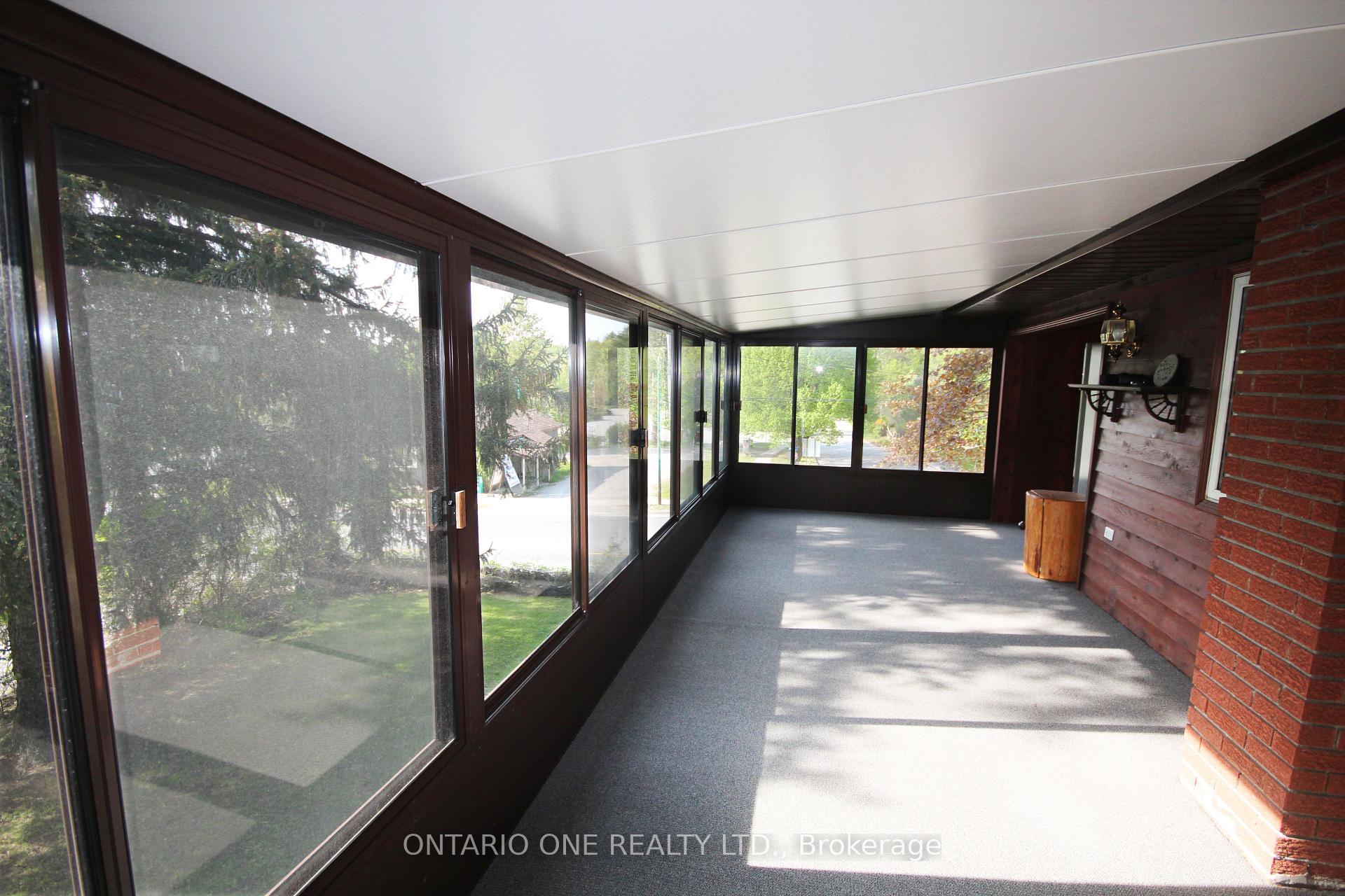Photo 11 of 811 Bay Street, Gravenhurst, Muskoka (S) — HOMEH