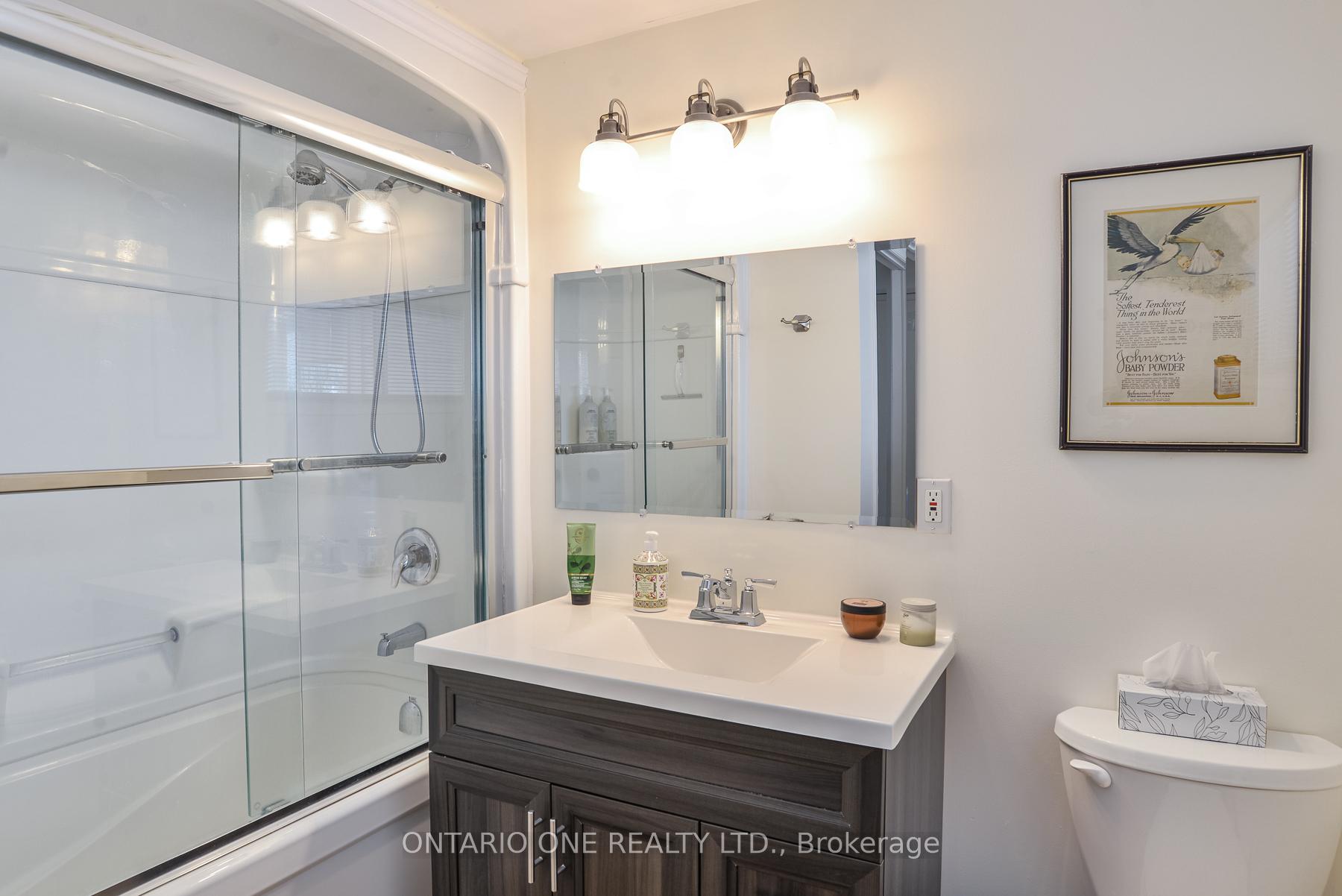 Photo 17 of 811 Bay Street, Gravenhurst, Muskoka (S) — HOMEH