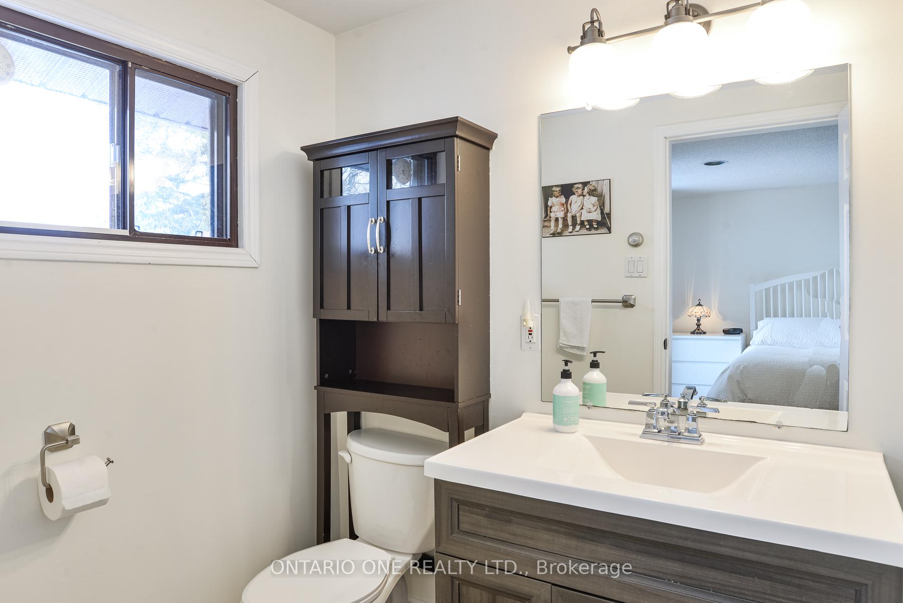 Photo 20 of 811 Bay Street, Gravenhurst, Muskoka (S) — HOMEH