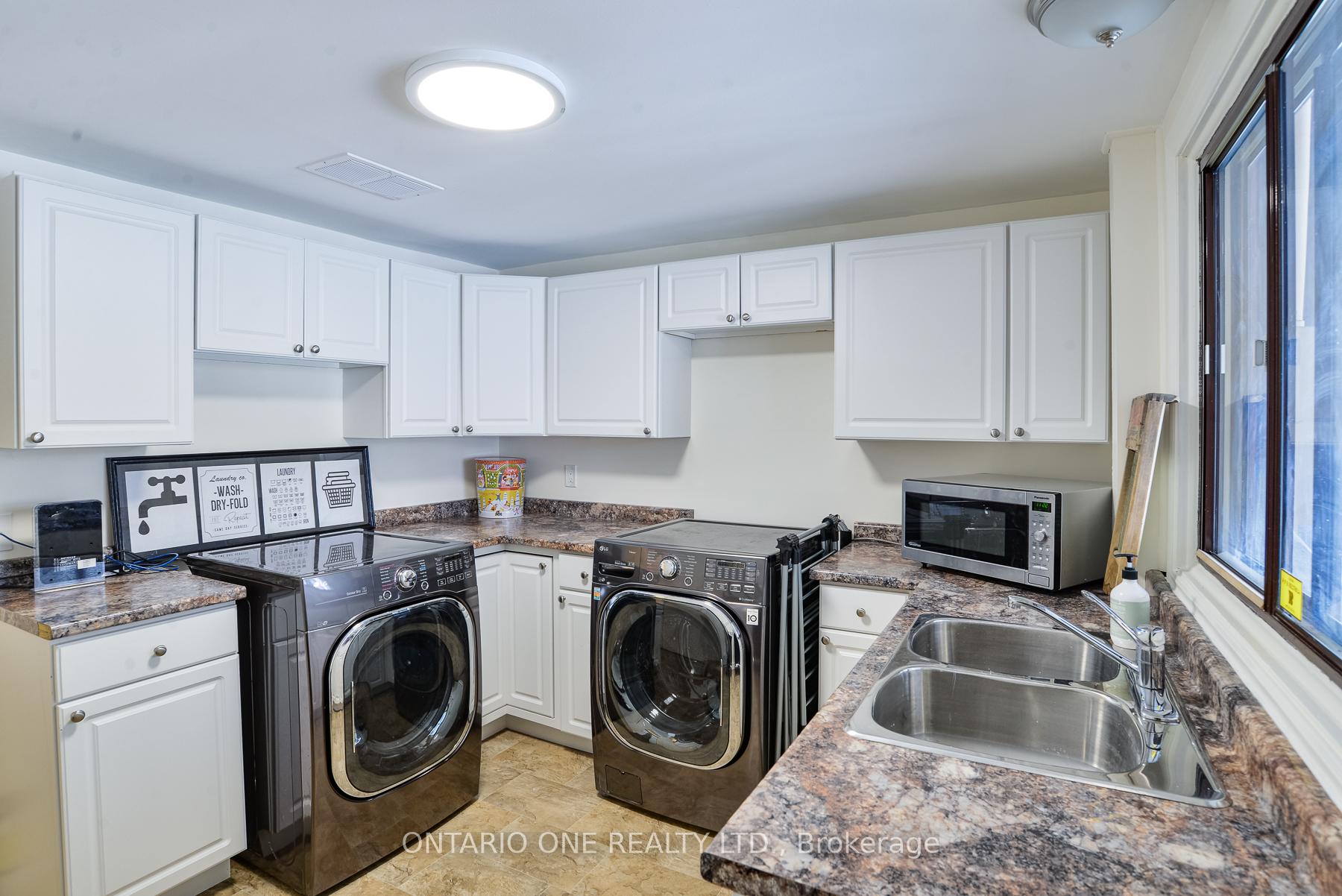 Photo 26 of 811 Bay Street, Gravenhurst, Muskoka (S) — HOMEH