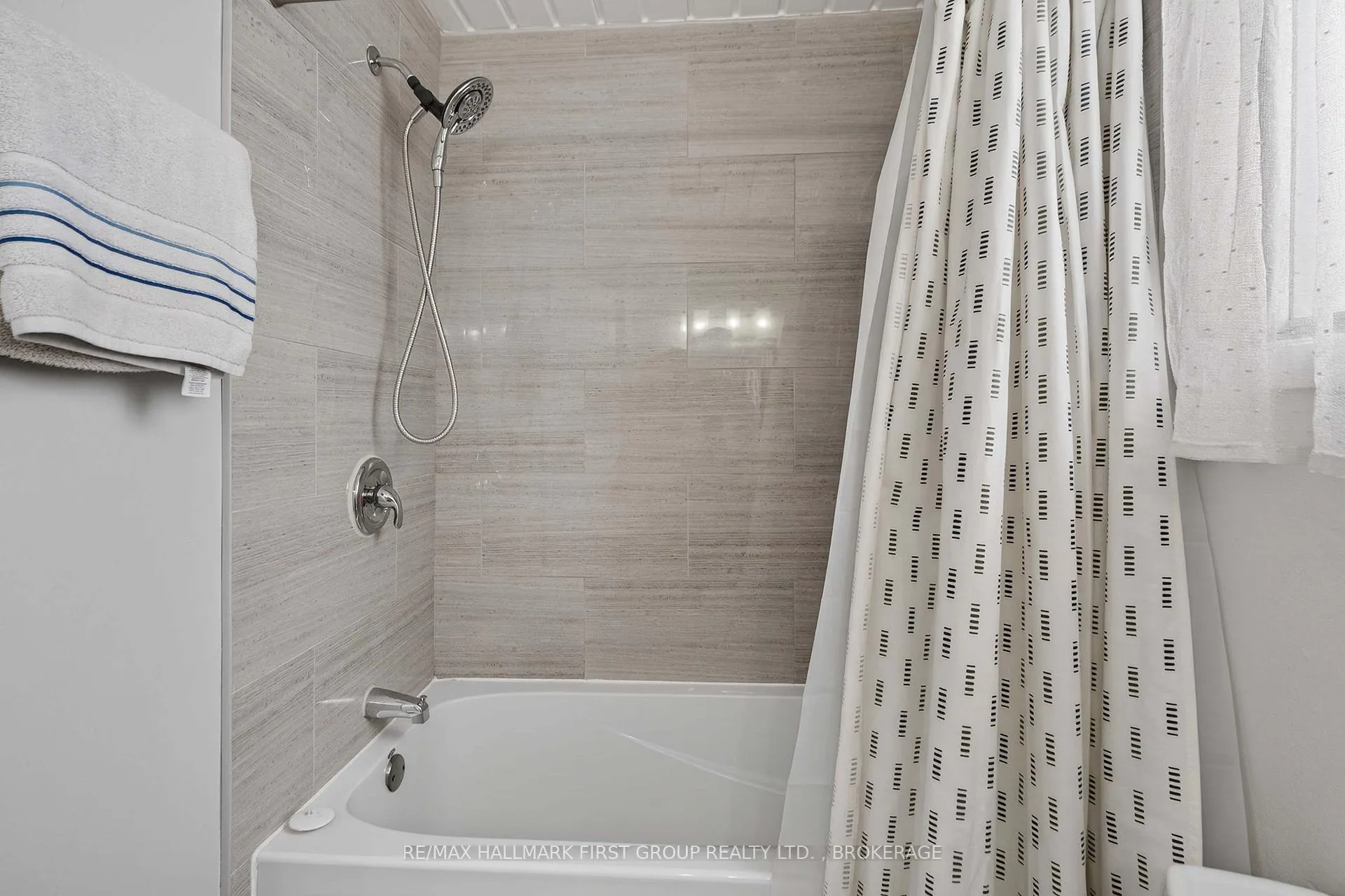 Photo 24 of 804 Grouse Crescent, Kingston, North of Taylor-Kidd Blvd — HOMEH