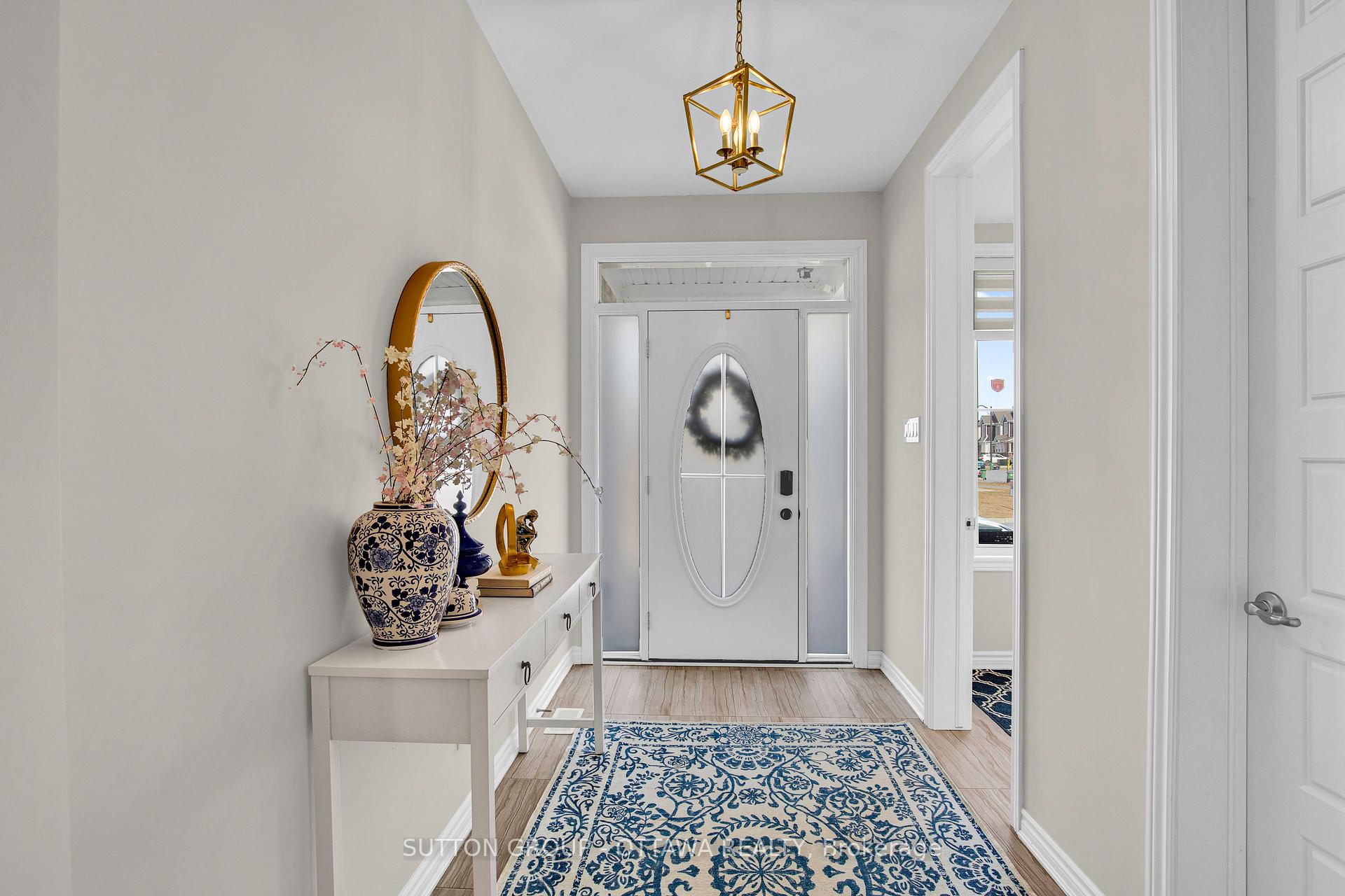 Photo 4 of 490 Alcor Terrace, Ottawa, Barrhaven - Half Moon Bay — HOMEH