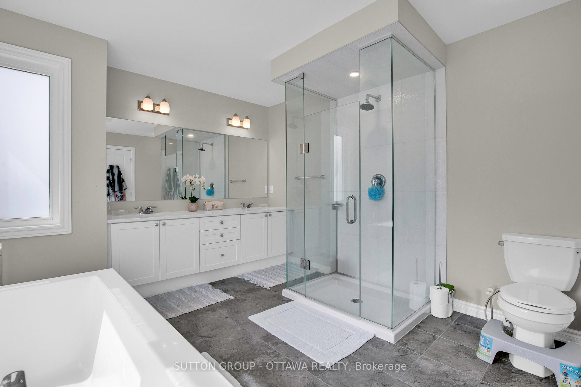Photo 32 of 490 Alcor Terrace, Ottawa, Barrhaven - Half Moon Bay — HOMEH