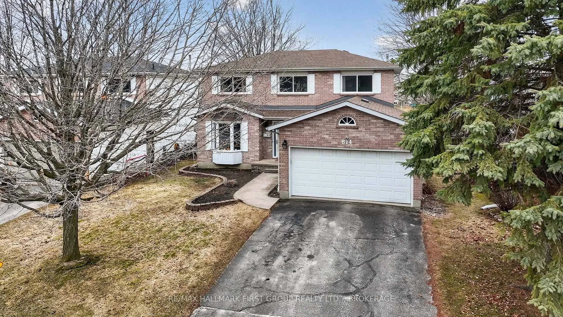 Photo 3 of 814 Cataraqui Woods Drive, Kingston, City Northwest — HOMEH