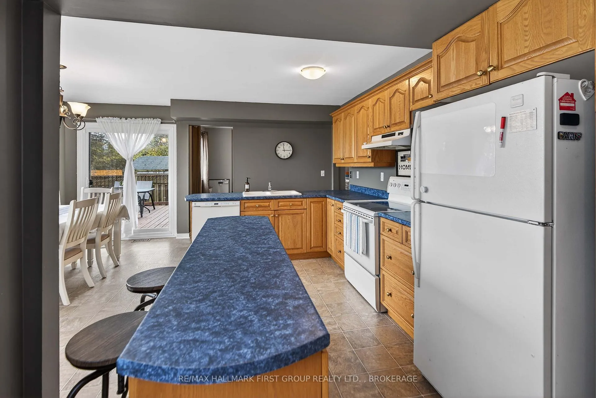 Photo 19 of 814 Cataraqui Woods Drive, Kingston, City Northwest — HOMEH