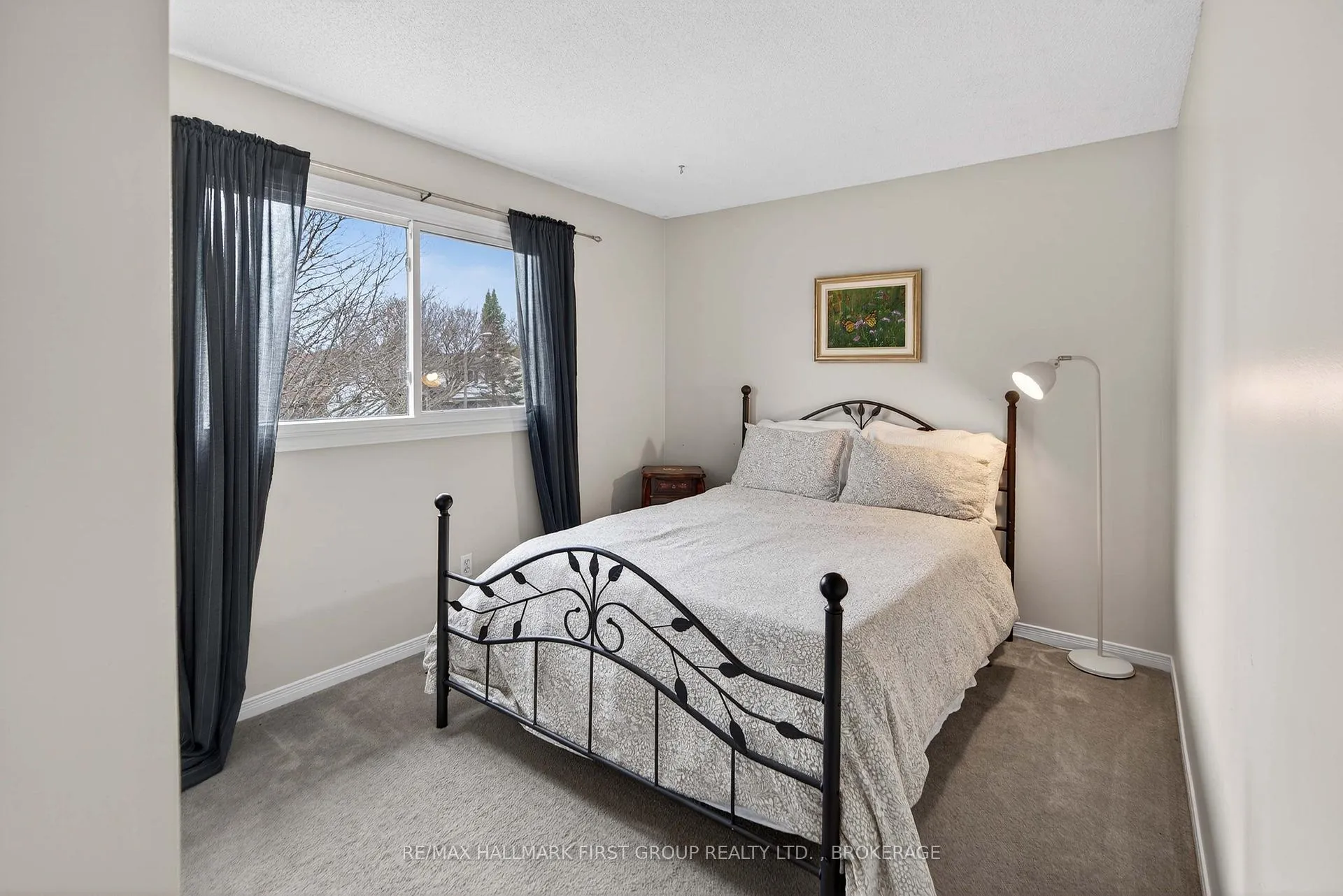 Photo 22 of 814 Cataraqui Woods Drive, Kingston, City Northwest — HOMEH