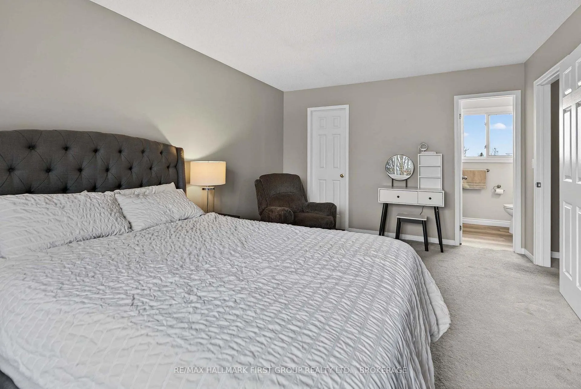 Photo 29 of 814 Cataraqui Woods Drive, Kingston, City Northwest — HOMEH