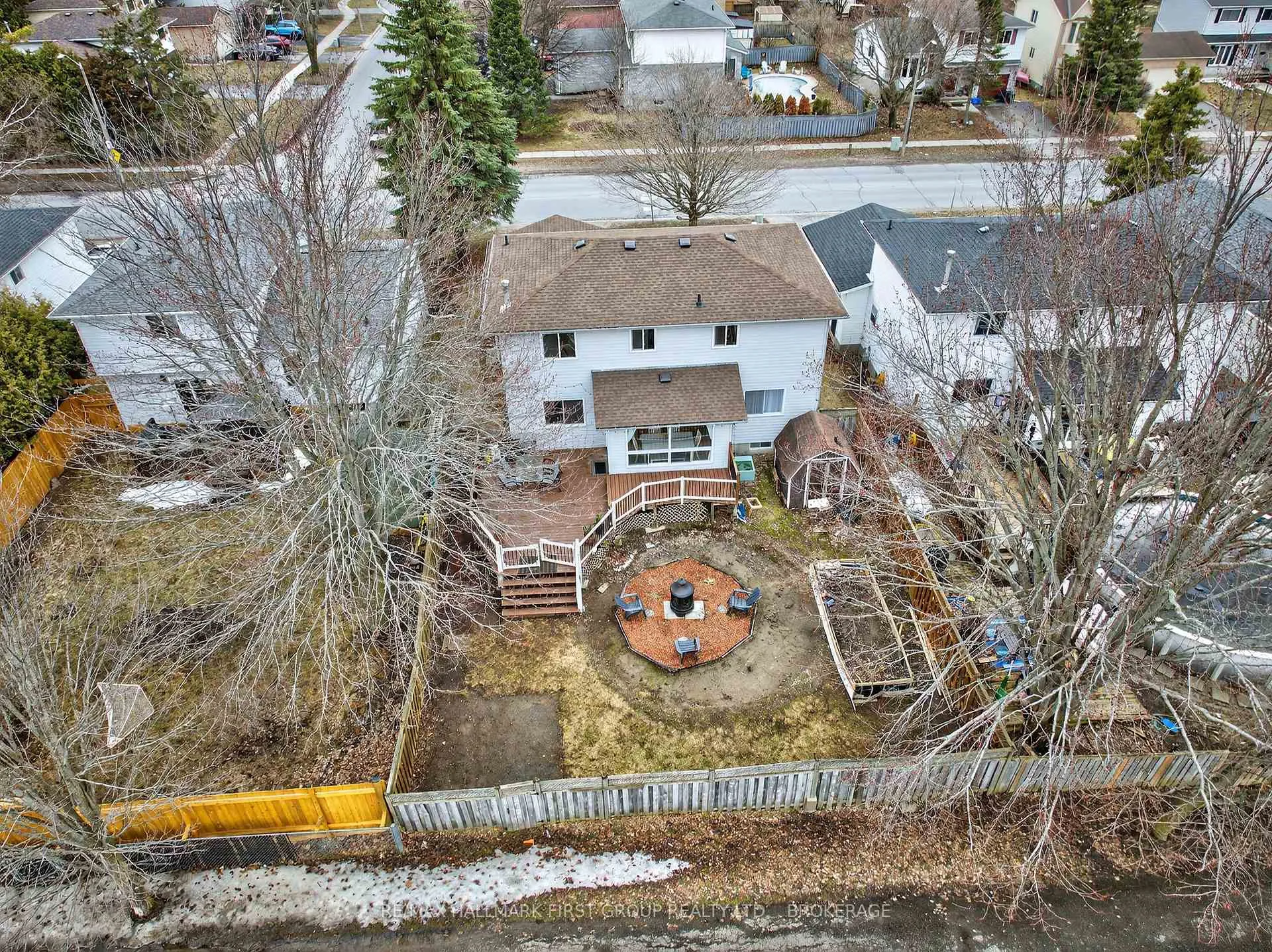 Photo 36 of 814 Cataraqui Woods Drive, Kingston, City Northwest — HOMEH