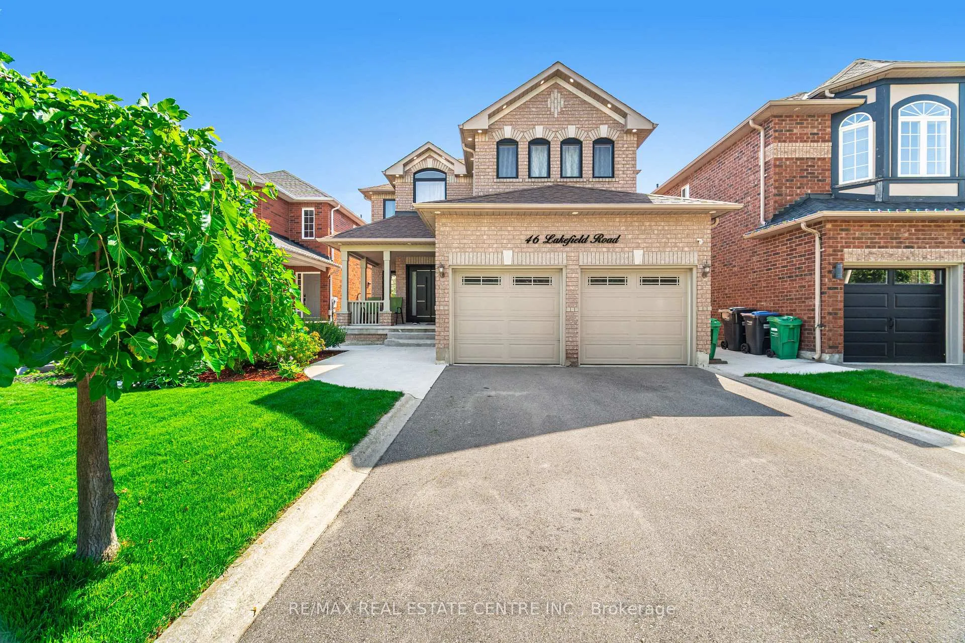 Photo 2 of 46 Lakefield Road, Brampton, Snelgrove — HOMEH