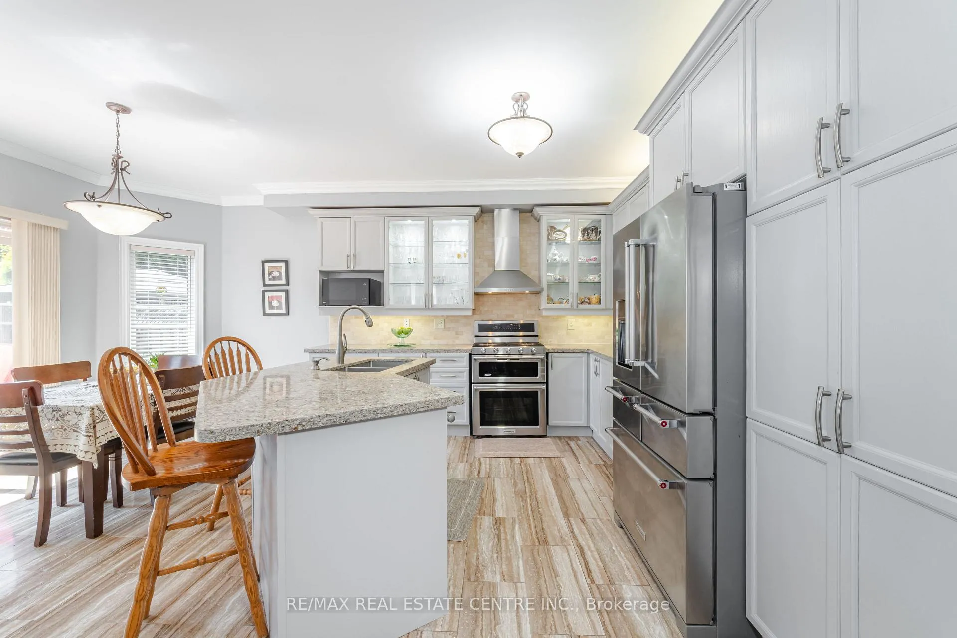 Photo 15 of 46 Lakefield Road, Brampton, Snelgrove — HOMEH