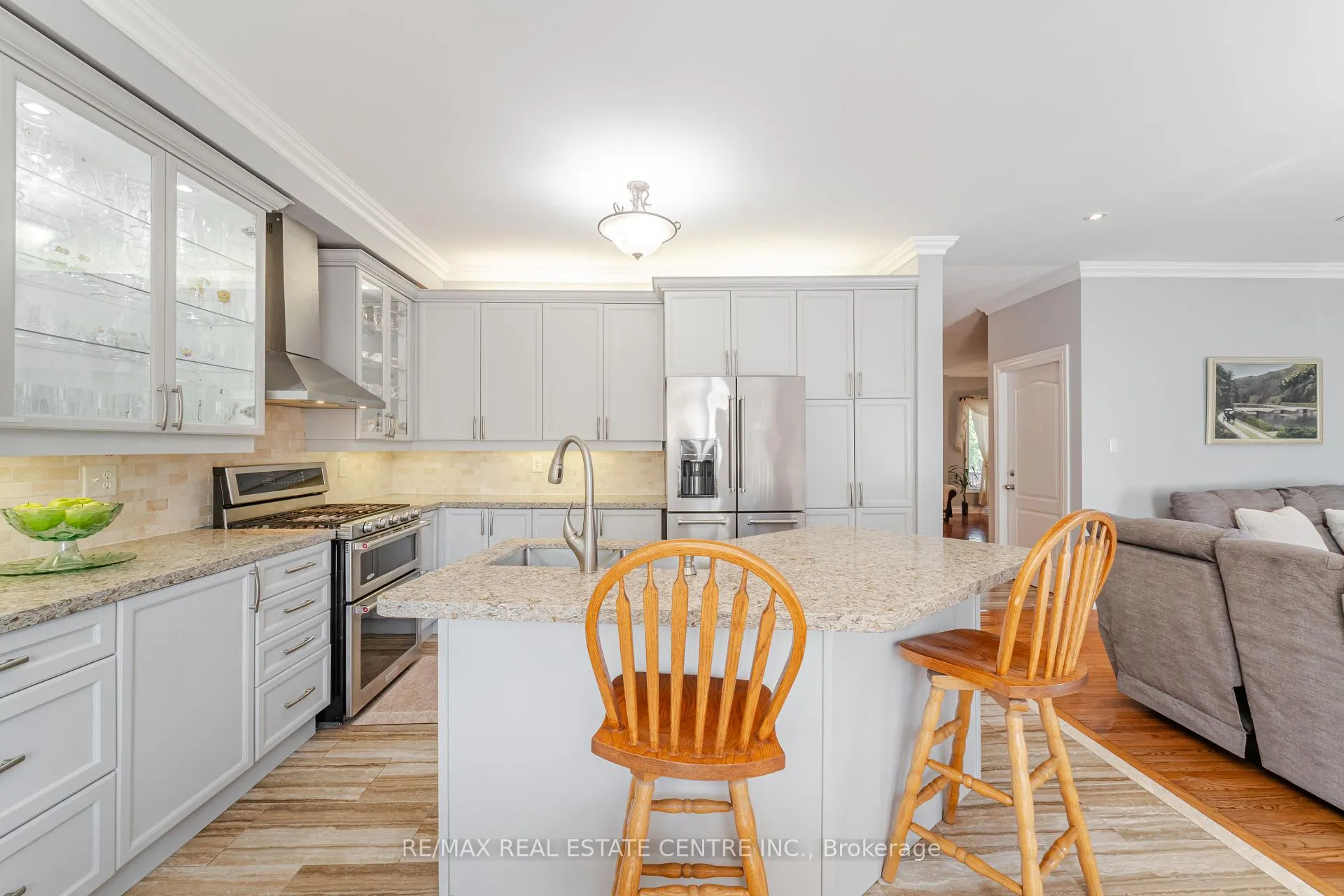 Photo 17 of 46 Lakefield Road, Brampton, Snelgrove — HOMEH