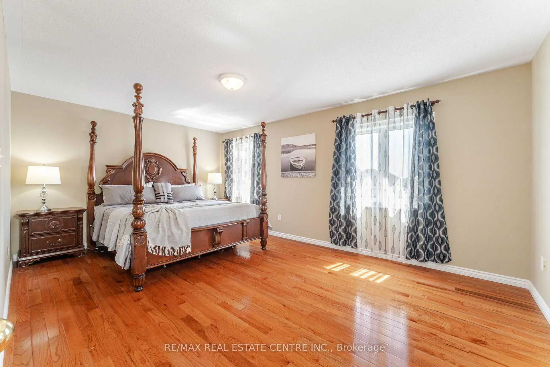 Photo 22 of 46 Lakefield Road, Brampton, Snelgrove — HOMEH