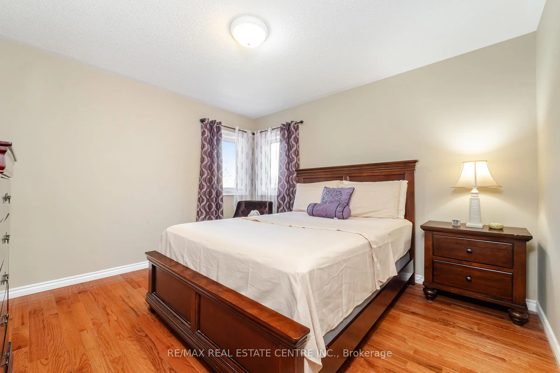 Photo 33 of 46 Lakefield Road, Brampton, Snelgrove — HOMEH