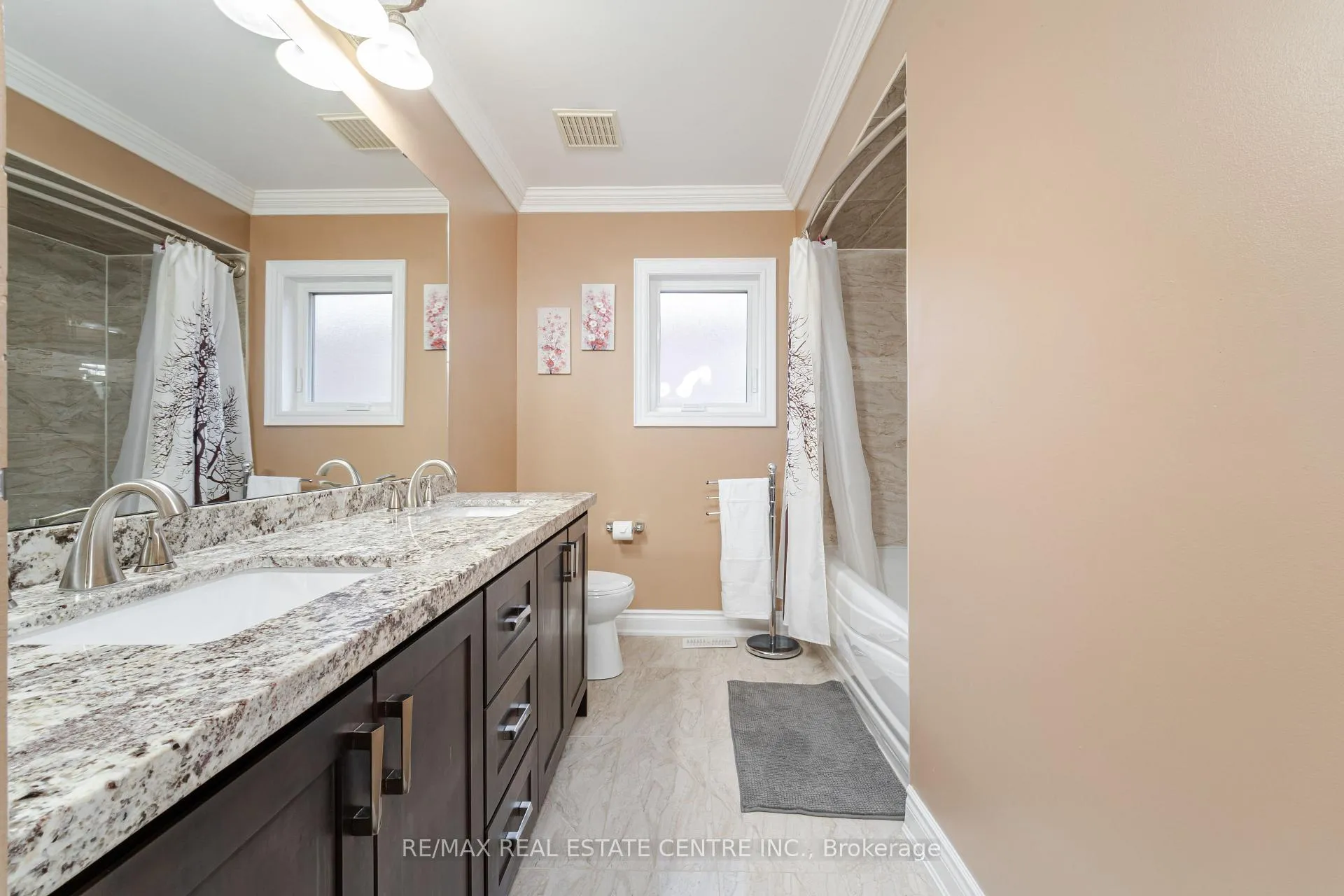Photo 34 of 46 Lakefield Road, Brampton, Snelgrove — HOMEH
