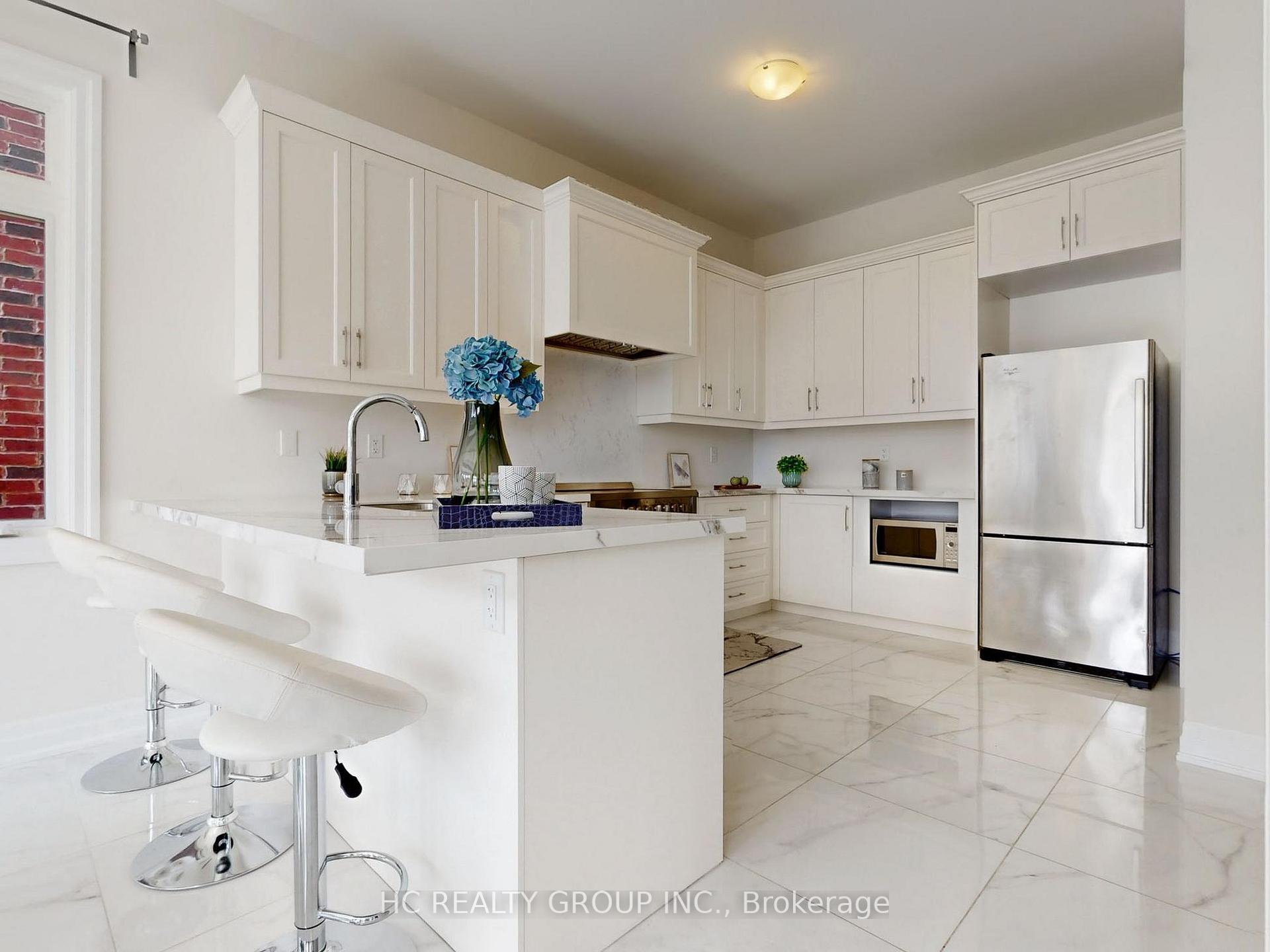 Photo 7 of 255 Touch Gold Crescent, Aurora, Bayview Southeast — HOMEH