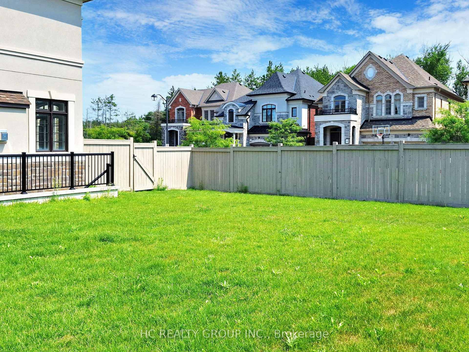 Photo 37 of 255 Touch Gold Crescent, Aurora, Bayview Southeast — HOMEH