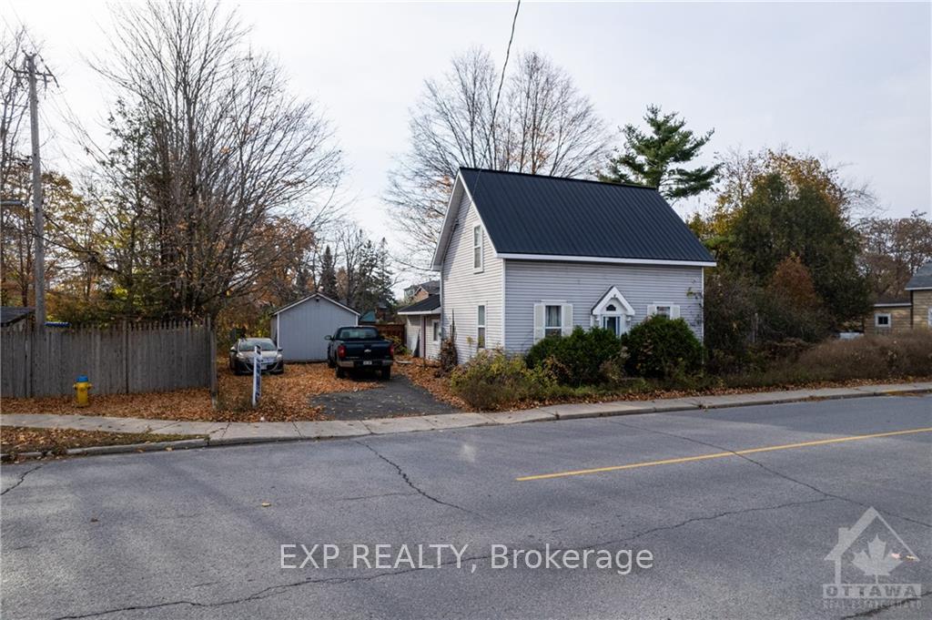 Front of 212 Franktown Road