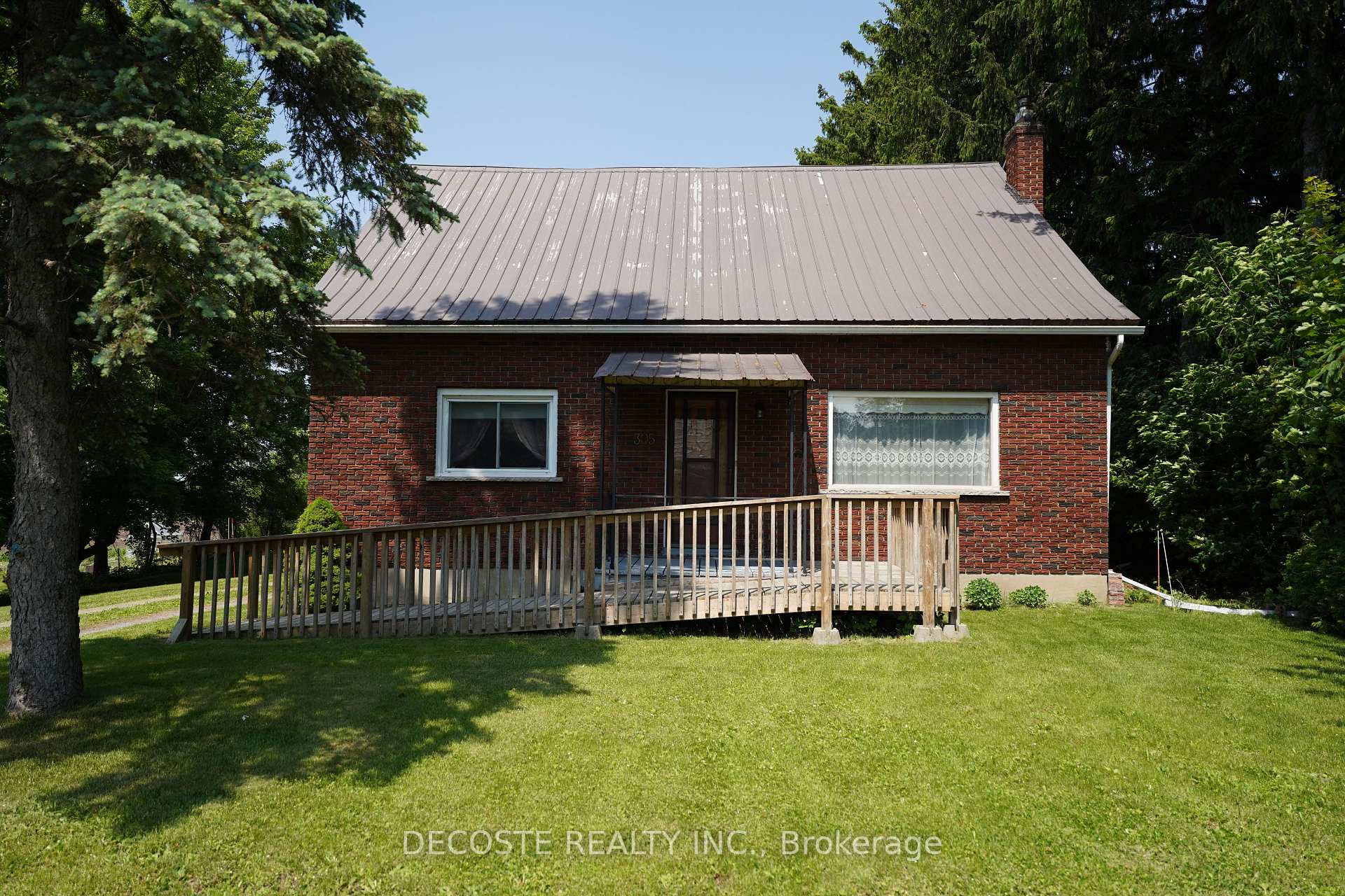 Photo 1 of 305 County Road 10, Champlain, Champlain Twp — HOMEH