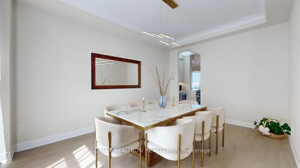 Photo 9 of 41 John Dalimore Drive, Georgina, Keswick South — HOMEH