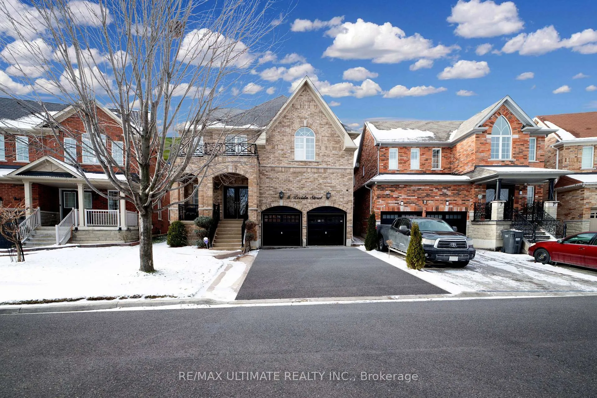 Photo 1 of 8 Levida Street, Brampton, Vales of Castlemore — HOMEH