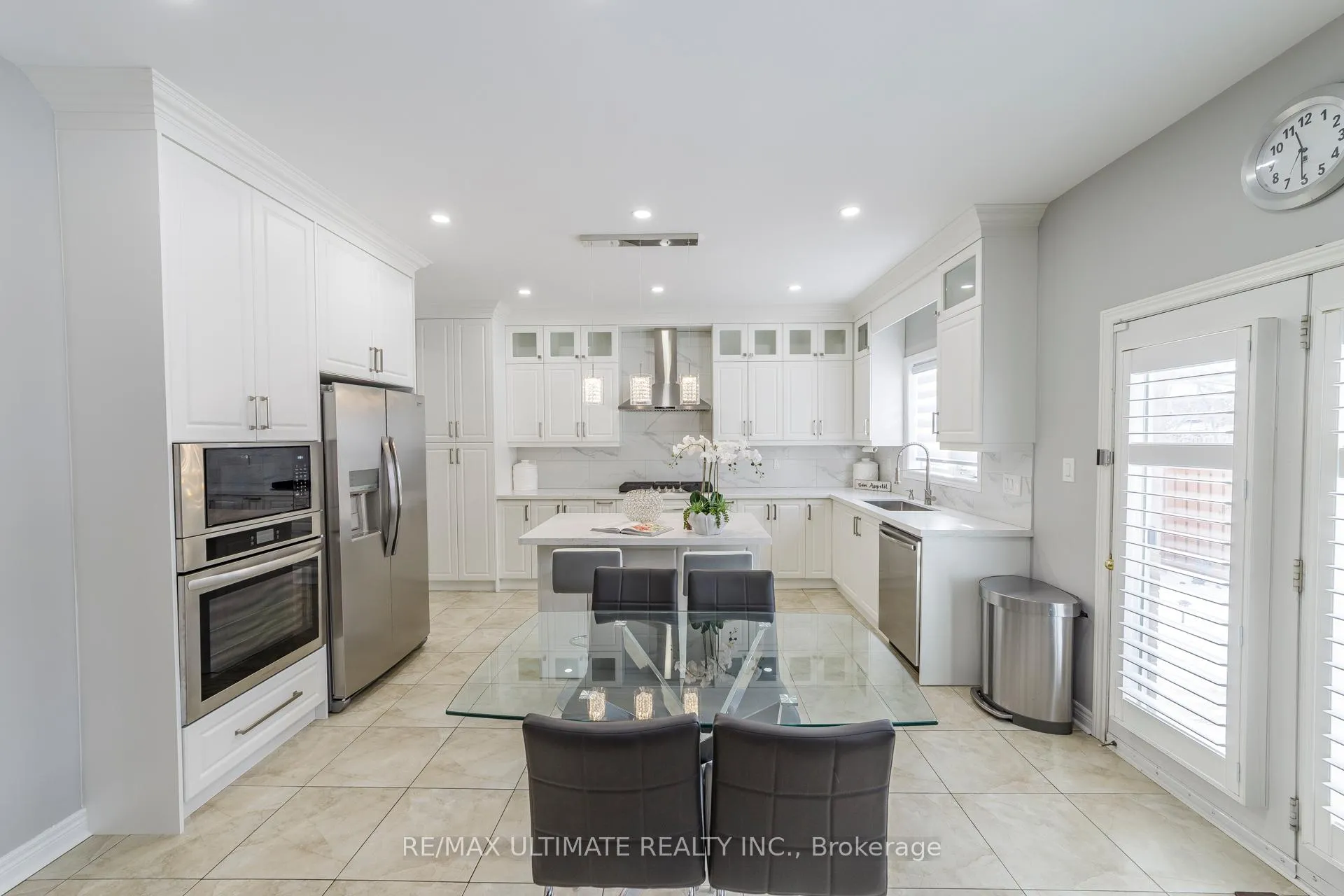 Photo 10 of 8 Levida Street, Brampton, Vales of Castlemore — HOMEH