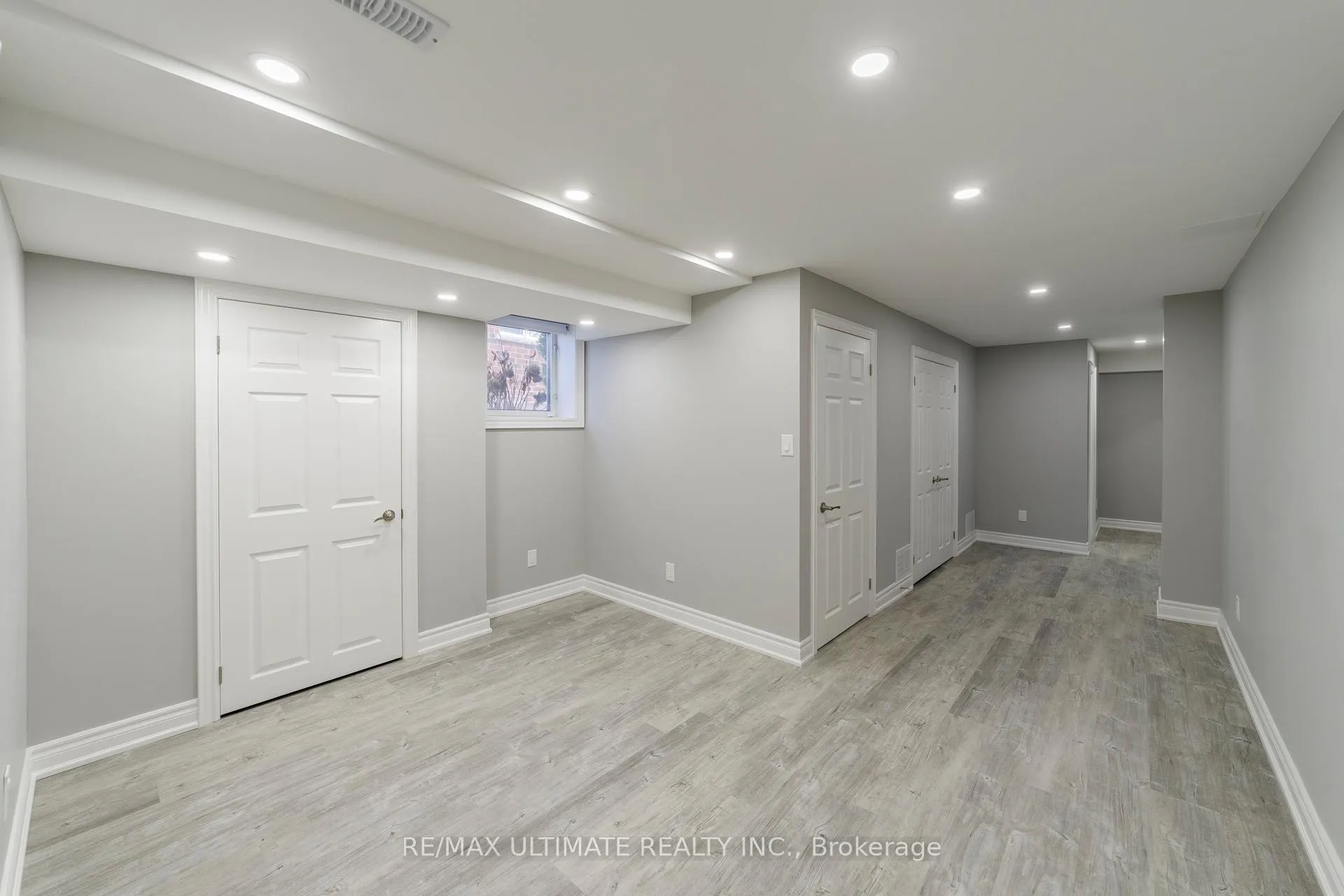 Photo 32 of 8 Levida Street, Brampton, Vales of Castlemore — HOMEH