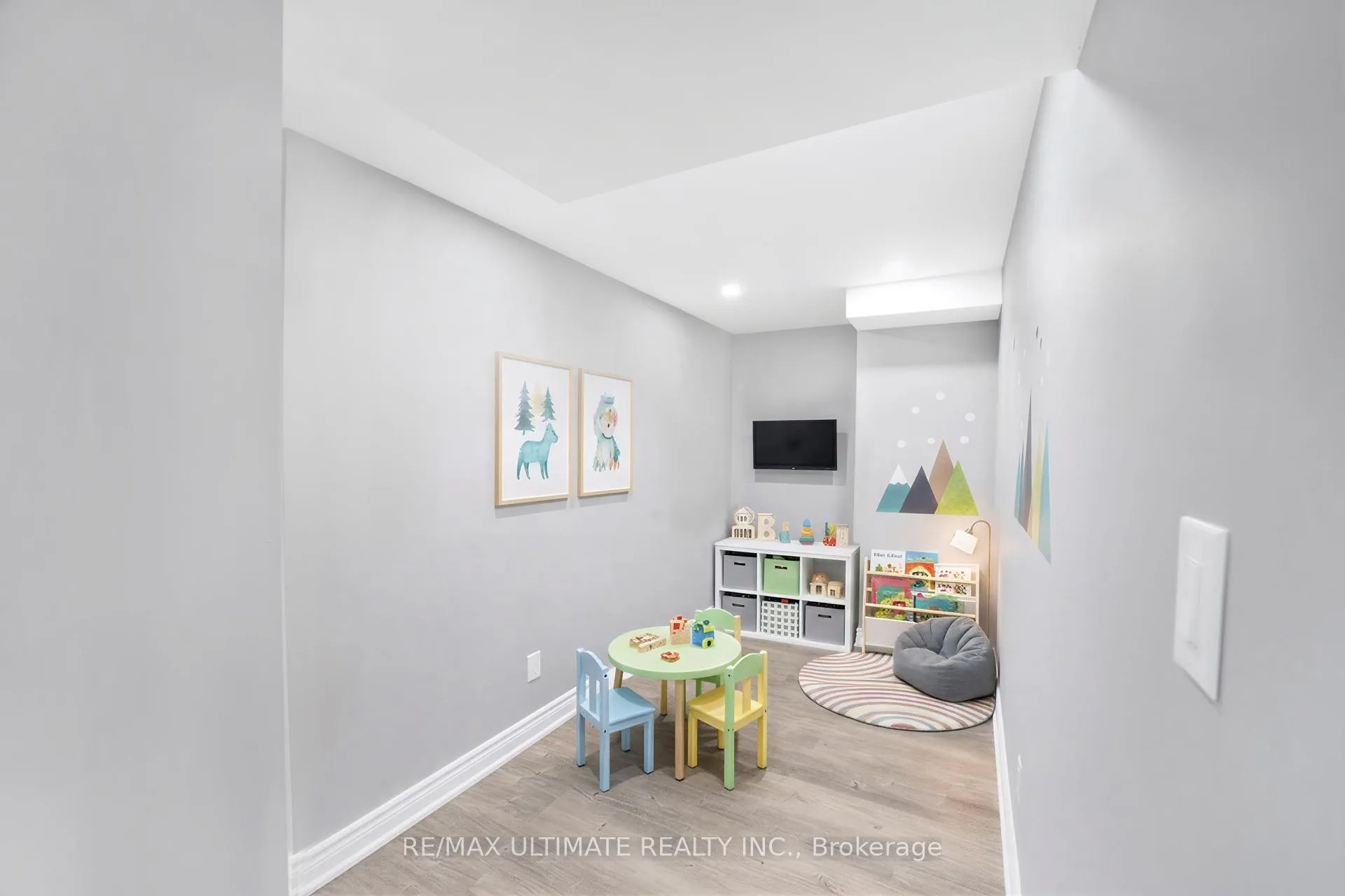 Photo 37 of 8 Levida Street, Brampton, Vales of Castlemore — HOMEH