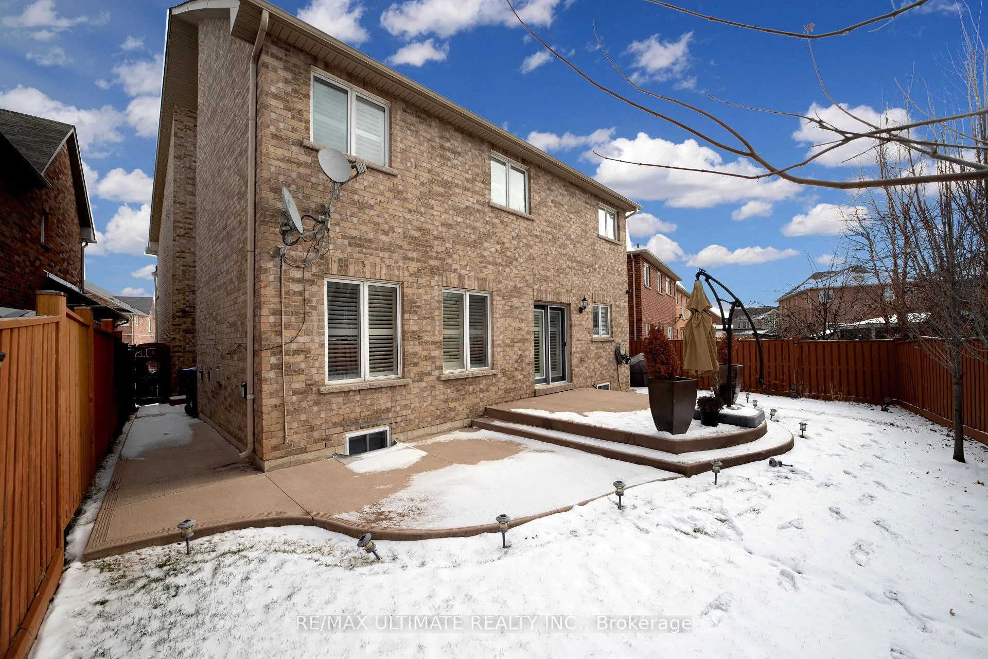 Photo 40 of 8 Levida Street, Brampton, Vales of Castlemore — HOMEH