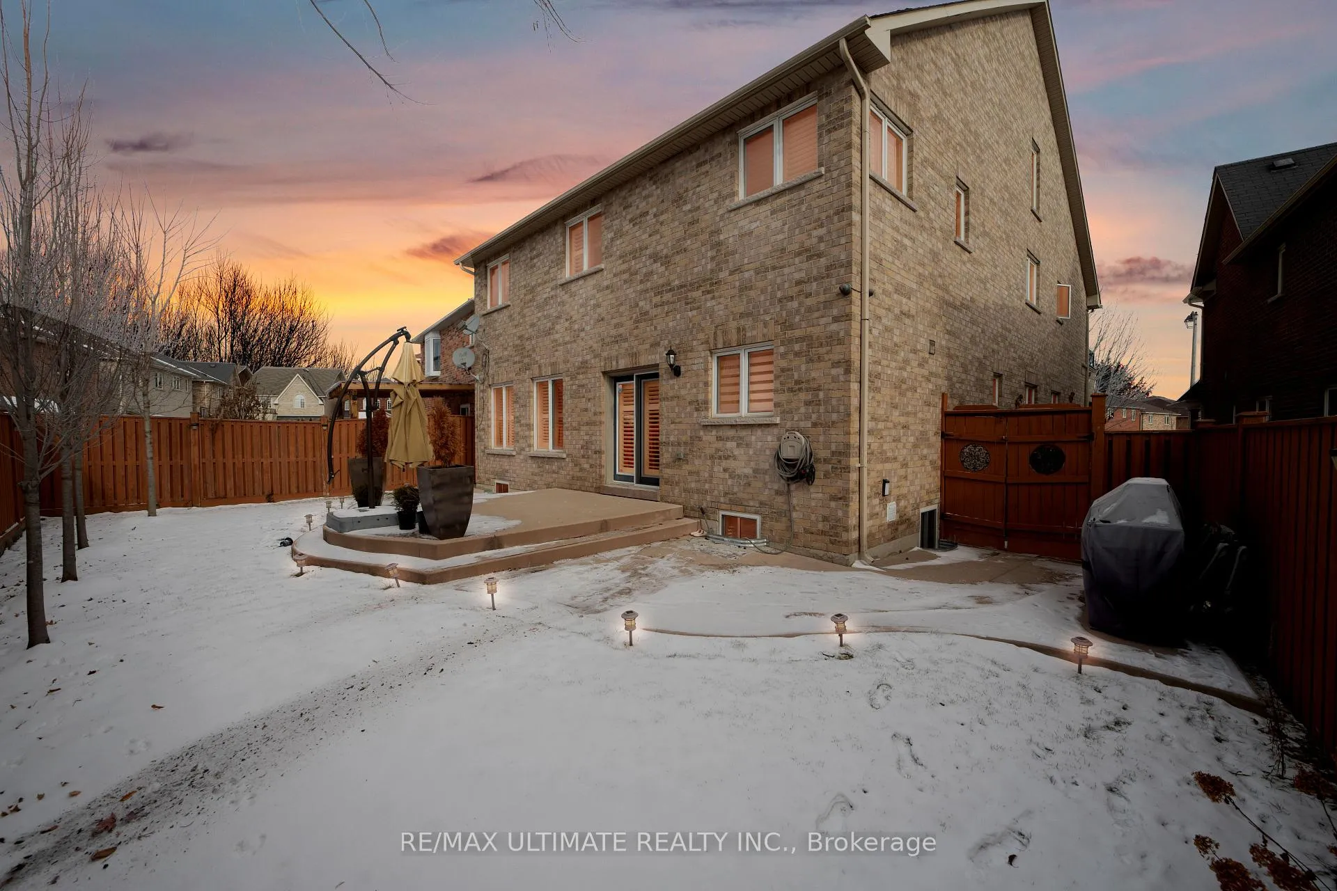 Photo 41 of 8 Levida Street, Brampton, Vales of Castlemore — HOMEH