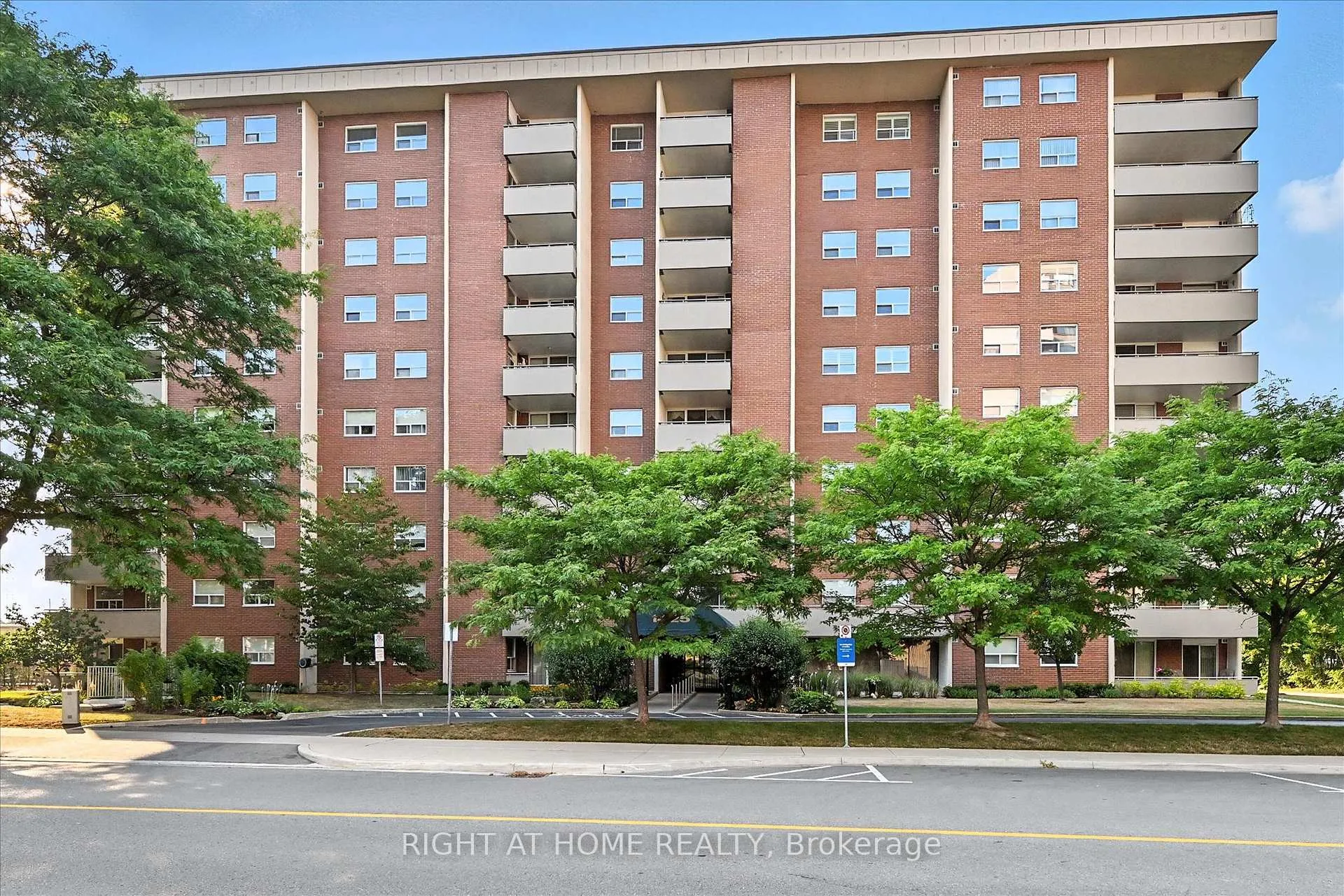 Front of Unit 703, 1425 Ghent Avenue