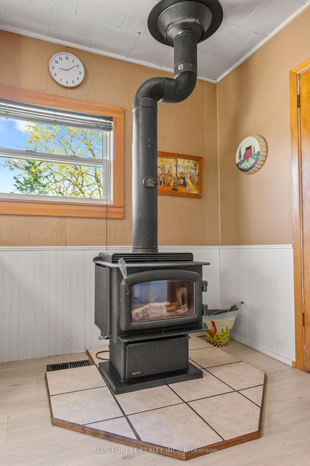 Photo 10 of 9404 Belmont Road, Central Elgin, New Sarum — HOMEH