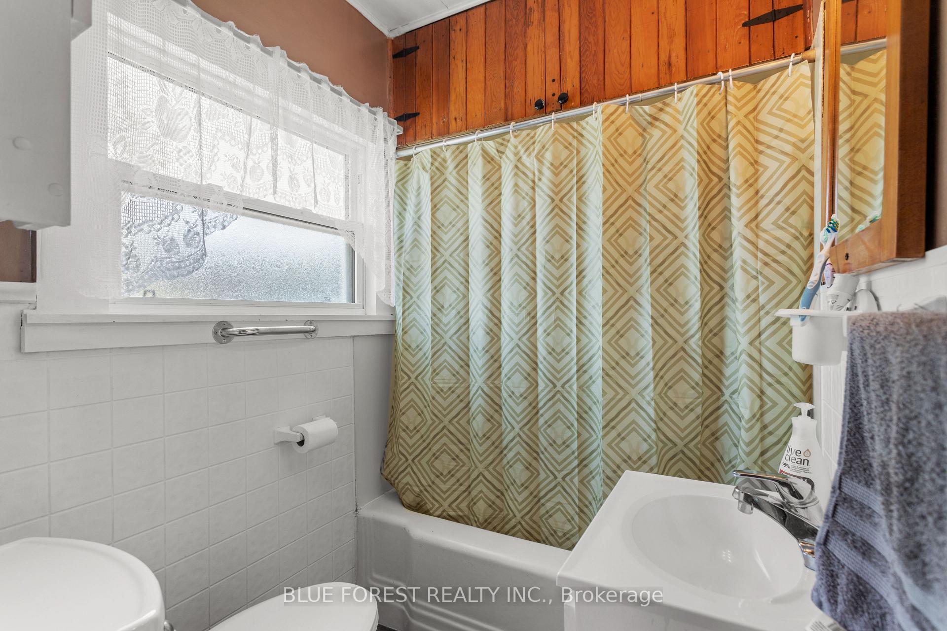 Photo 18 of 9404 Belmont Road, Central Elgin, New Sarum — HOMEH