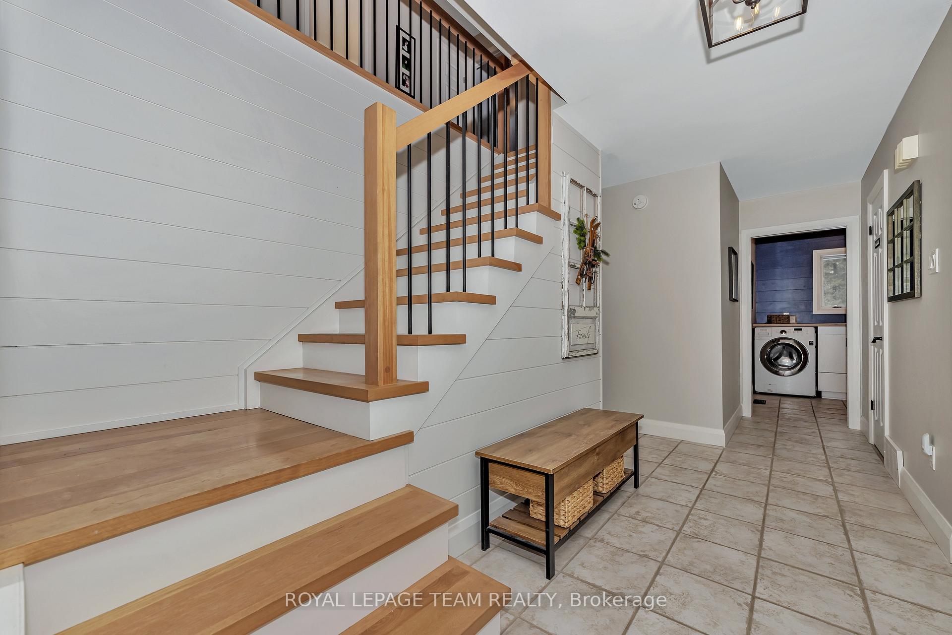 Photo 7 of 129 Ridgeview Drive, Ottawa, Carp — HOMEH