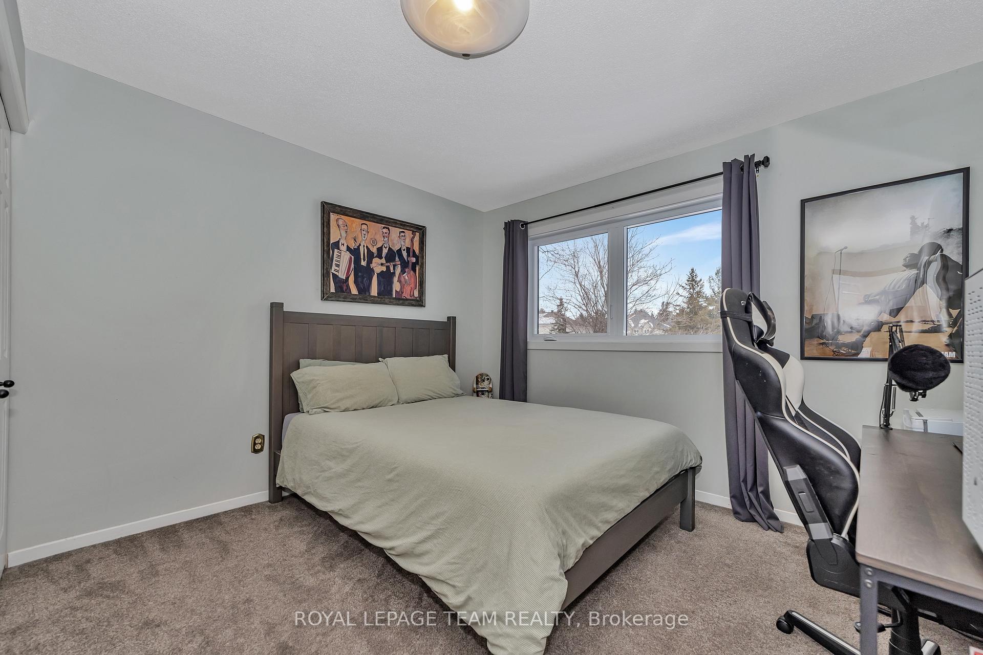 Photo 24 of 129 Ridgeview Drive, Ottawa, Carp — HOMEH